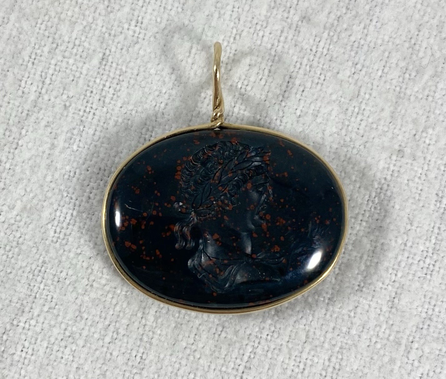 Antique 14K Gold Carved Bloodstone Intaglio Pendant 4.6 Grams