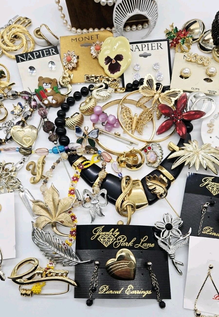 Vintage Jewelry Lot Monet Park Lane Trifari Napier Necklace Brooch Earrings 74pc