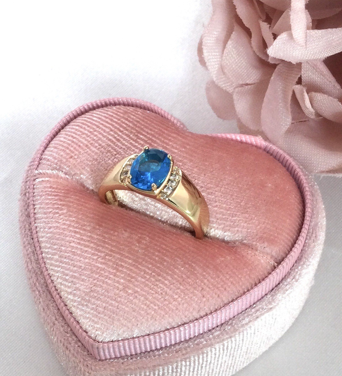 Vintage Jewellery Gold Ring Blue Topaz White Sapphires Antique Deco Jewelry