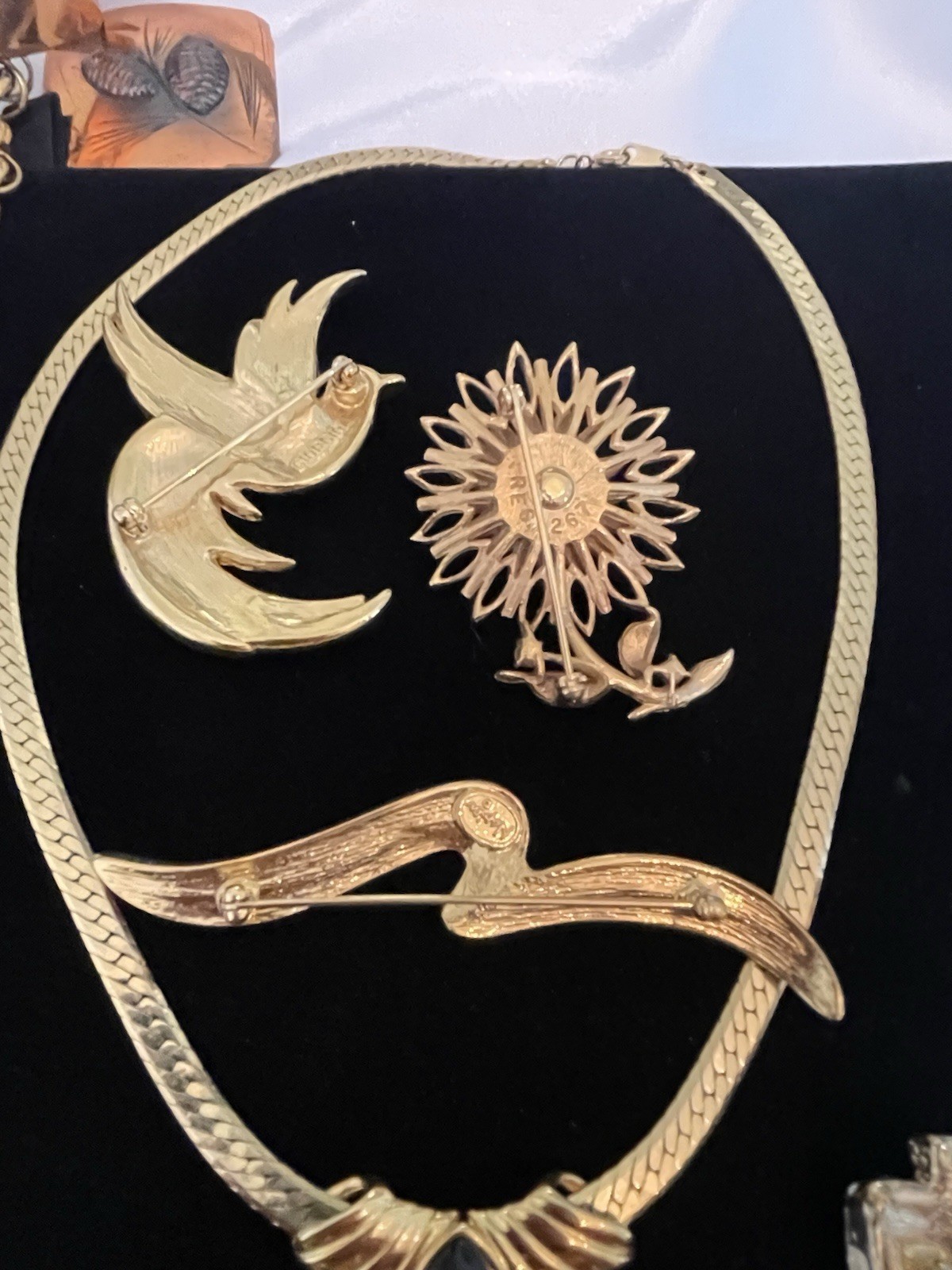 VTG Gold Tone Jewelry Lot ALL SIGNED Napier Marvella Amway AJC Carolee Whiting D