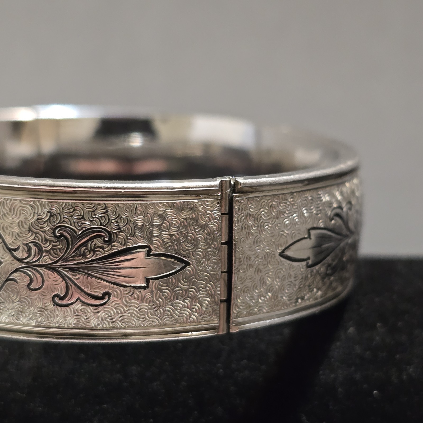 Vintage ‘AC’ Sterling Silver Floral Filigree Cuff Bracelet 6.75″ Inner Diameter
