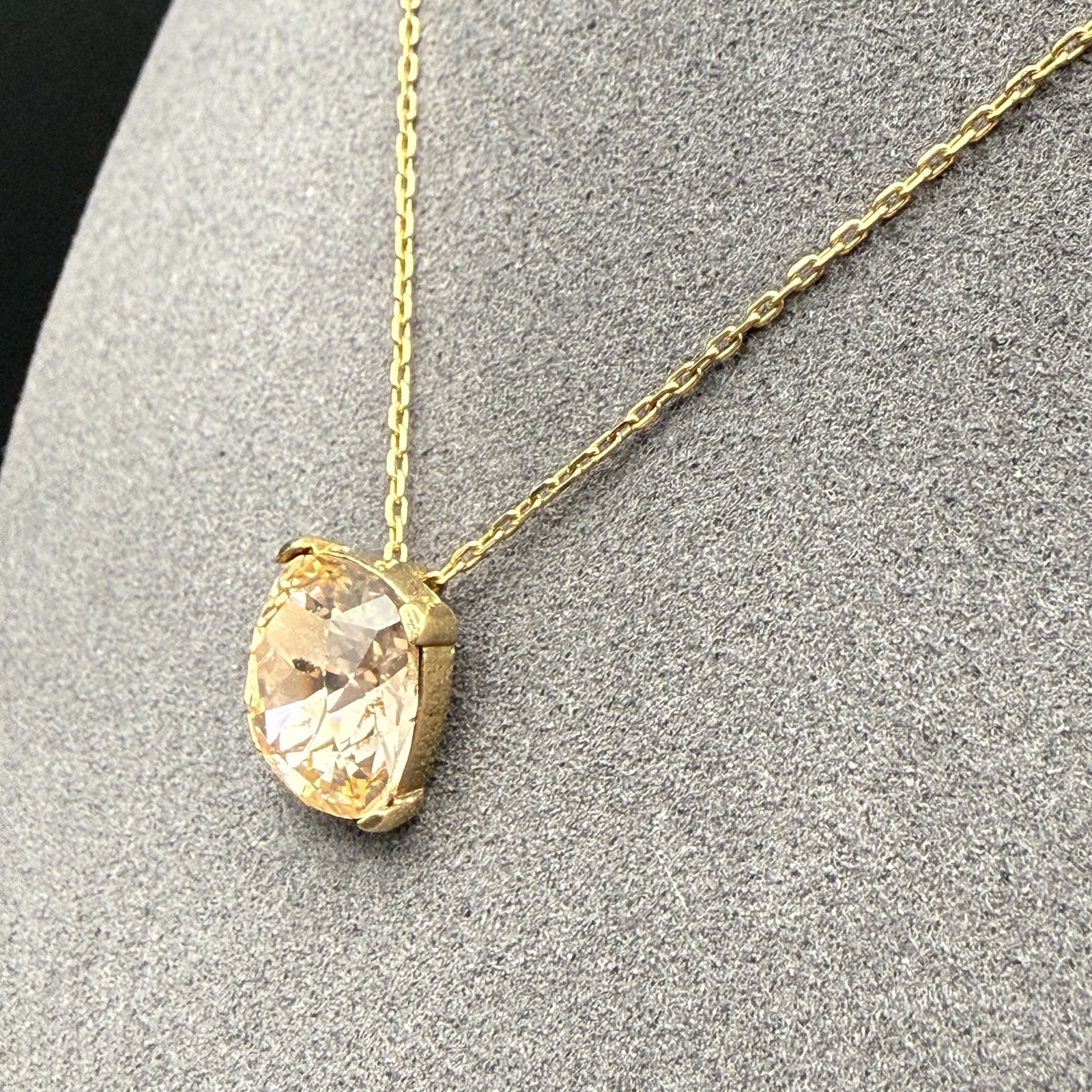 Gold Tone Blush Champagne Cushion Cut Crystal Pendant Necklace Modernist Sparkle