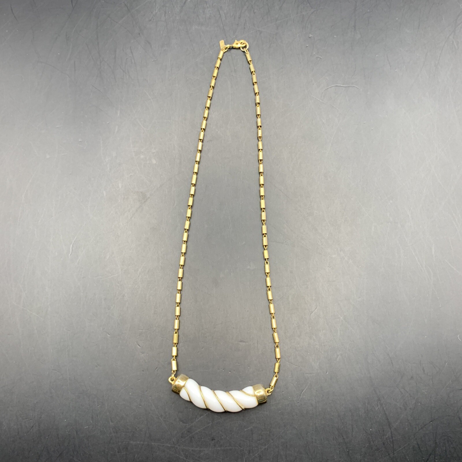 Monet Pendant Necklace Wave Wire Wrapped White Bar Link Gold Tone Vintage