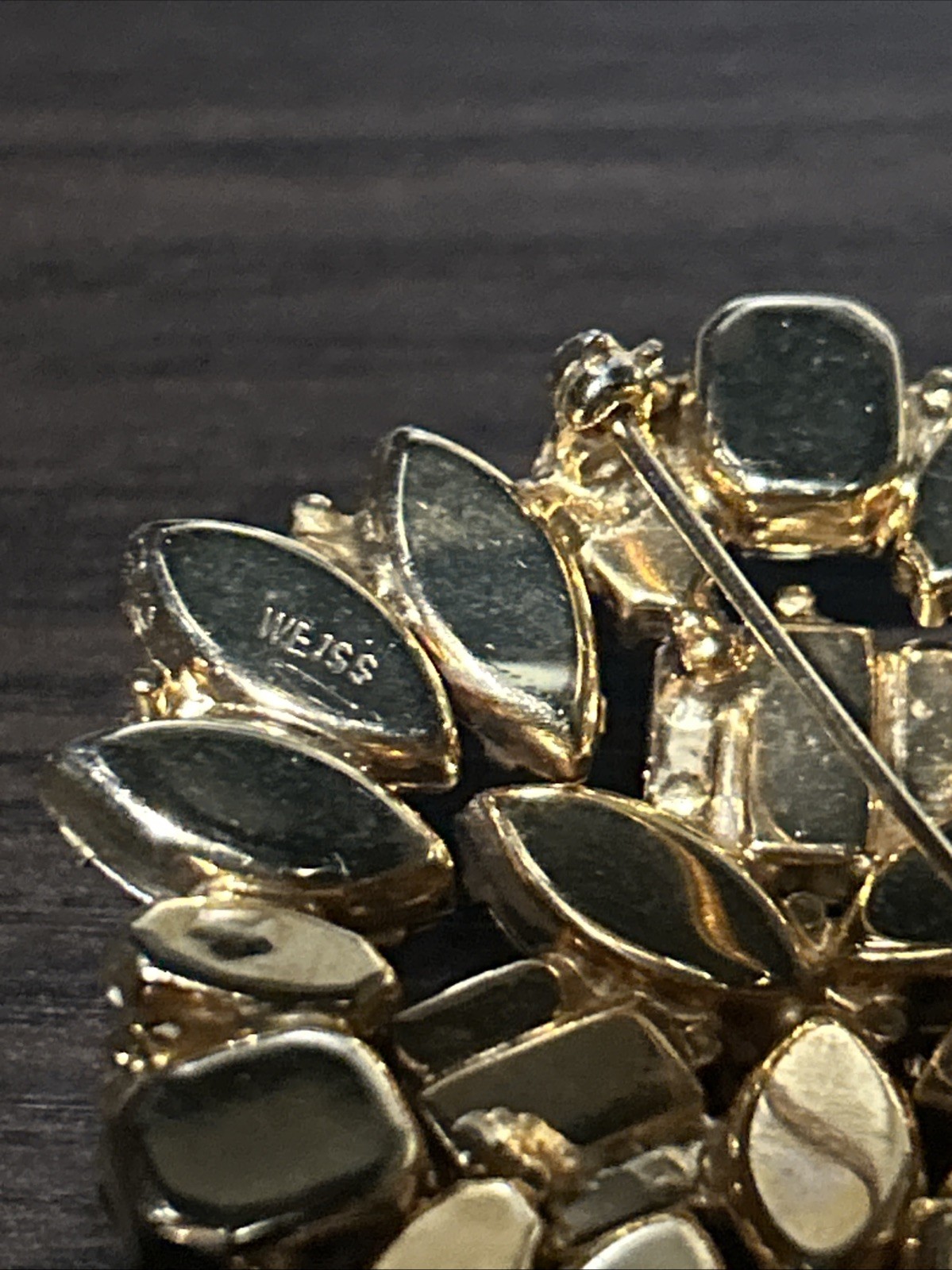RARE STUNNING WEISS Gold PLATE Tiered Baguette Champagne Stones Brooch Pin
