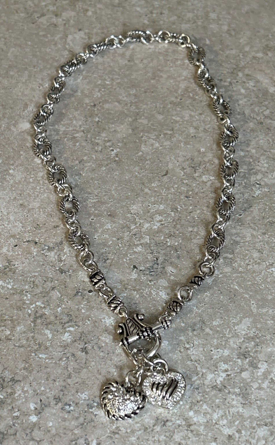 Premier Designs VTG Silver Tone Toggle Closure Heart Charm 16” Necklace EUC!