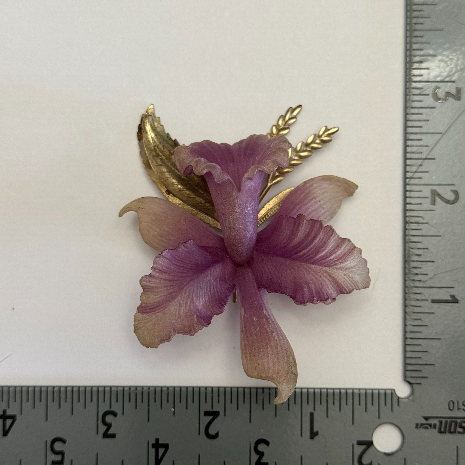 Vintage Beautiful Vintage Iris or Orchid Flower brooch Pin Purple & Gold-tone