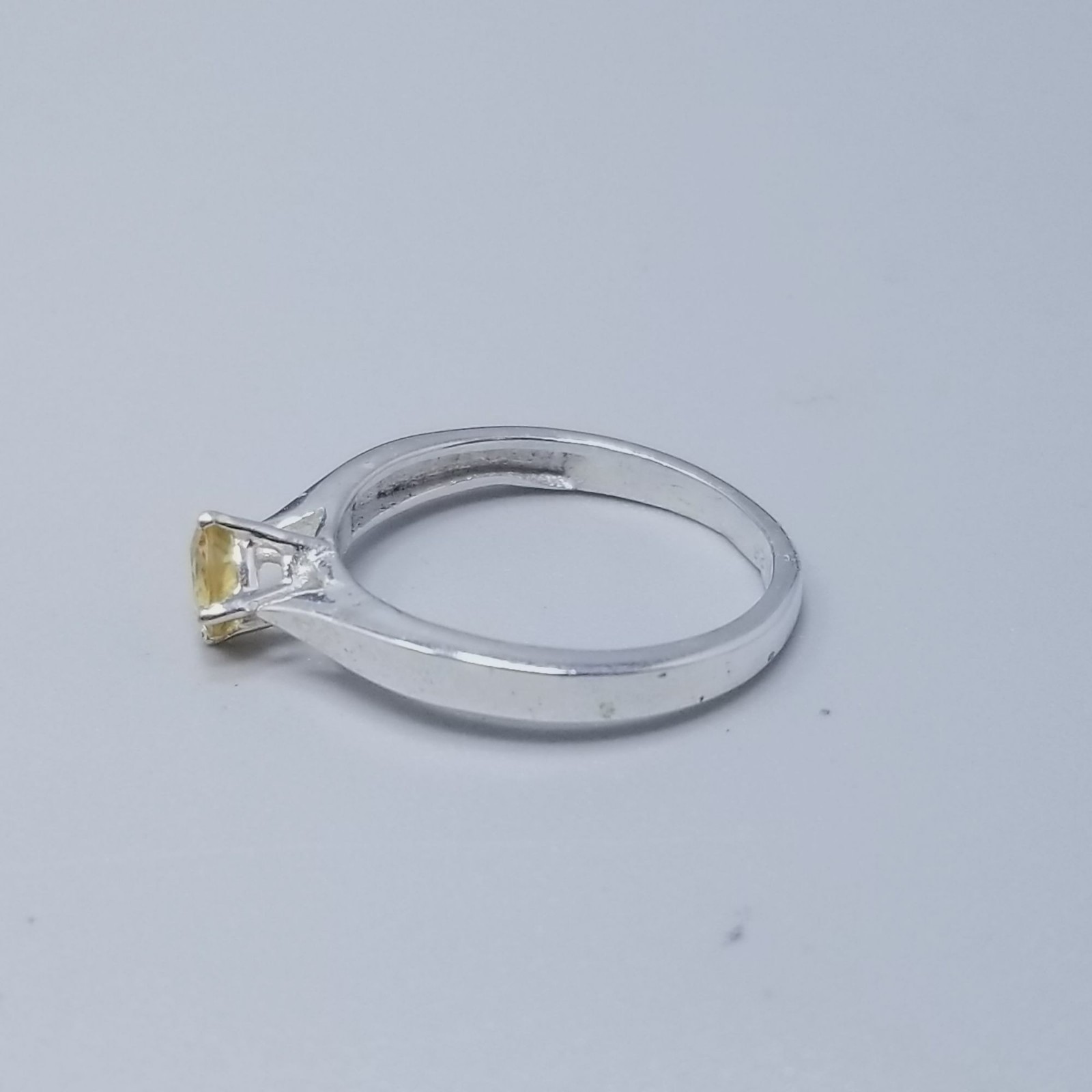 Vintage Sterling Silver Yellow Stone Ring Size 8 Band Round Small Stacking
