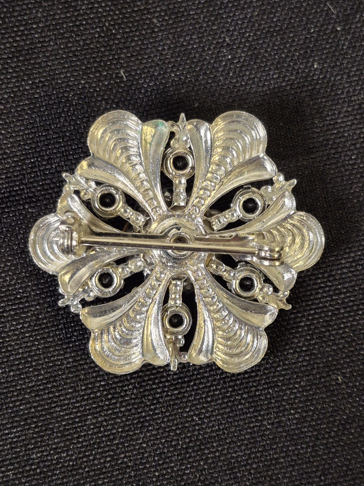 Black & Clear Glass Rhinestone Brooch Pin Starburst Floral Silvertone Vintage