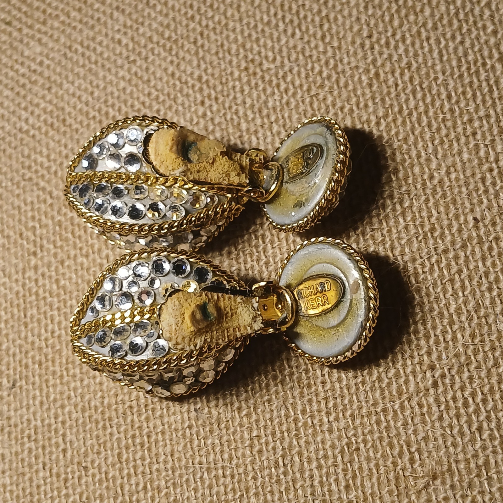 Vintage Richard Kerr Signed Gold Tone Austrian Crystal Clip On Earring Braided