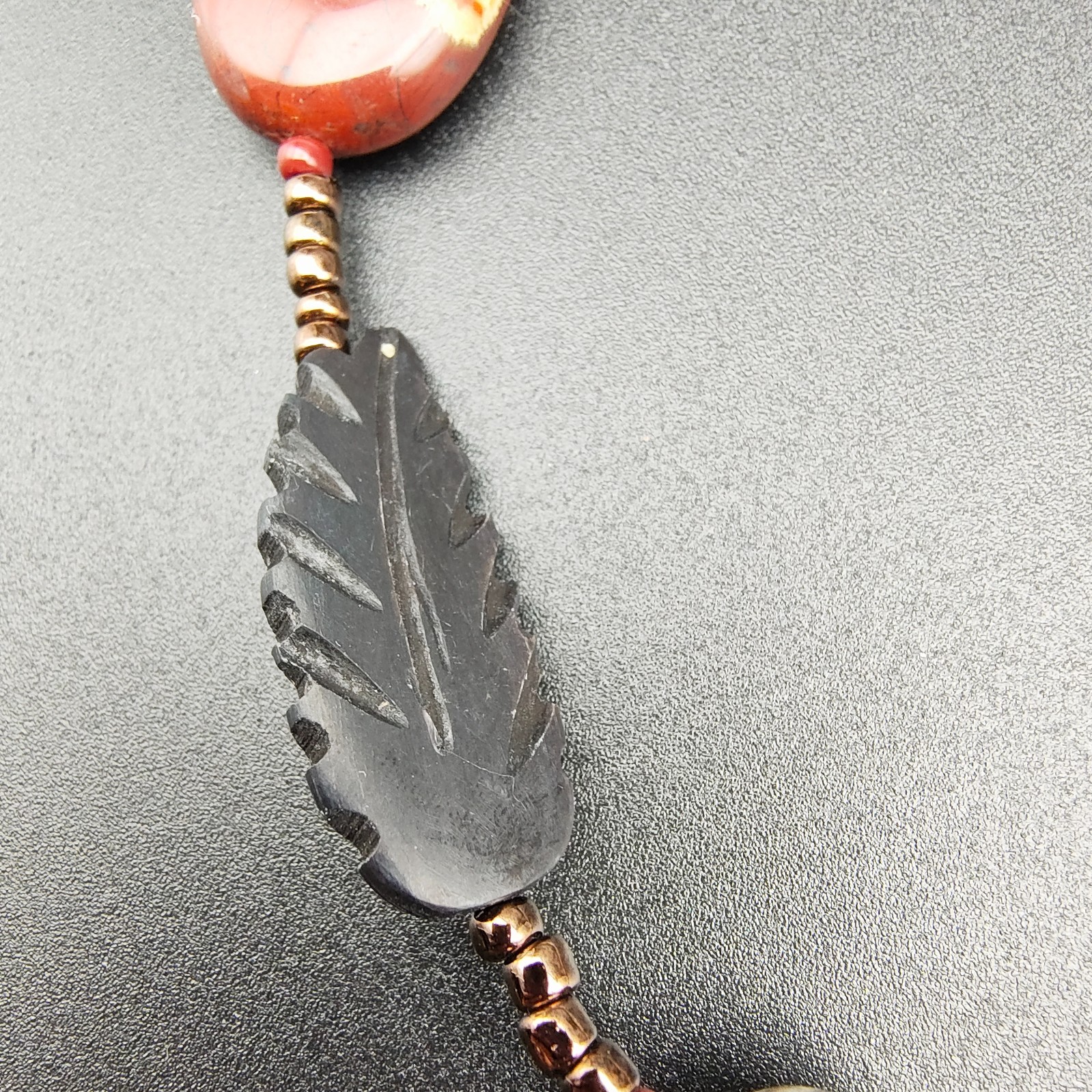 Vintage Southwestern Style Beaded Necklace Stone Bear Fetish Earthy Boho
