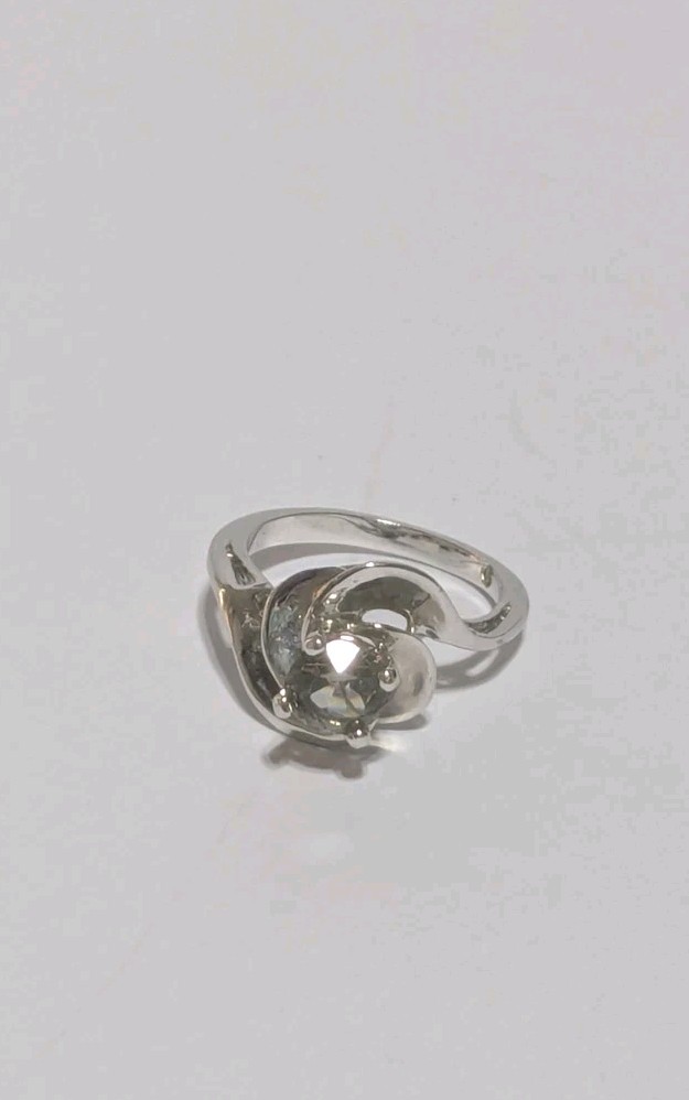 Vintage Silver Tone Spiral Ring With Faceted Smoky Crystal Stone. Size 5