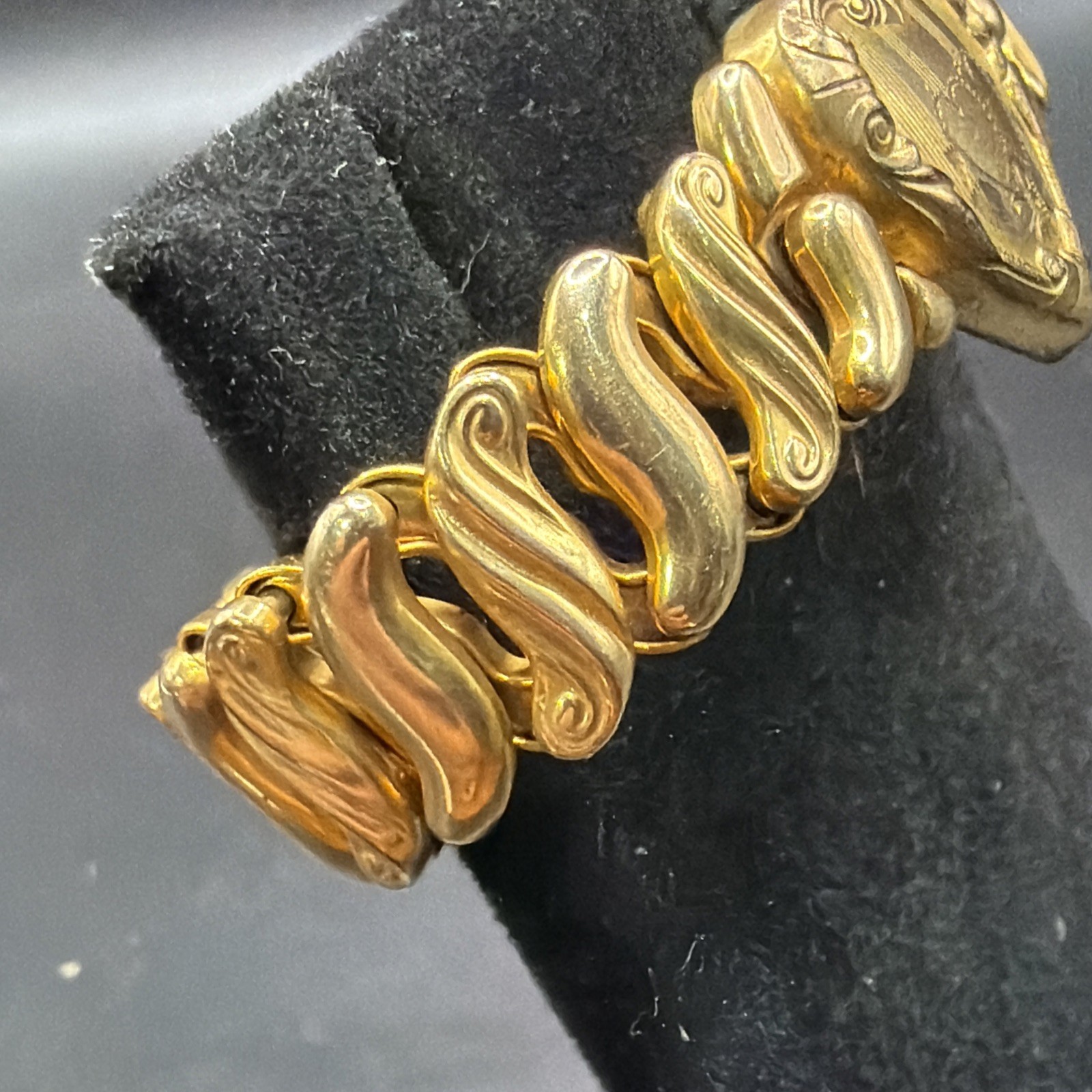 Vintage 1943 Speidel Made Phoenix HEART Expansion Bracelet 5″-7 1/4″ Excellent