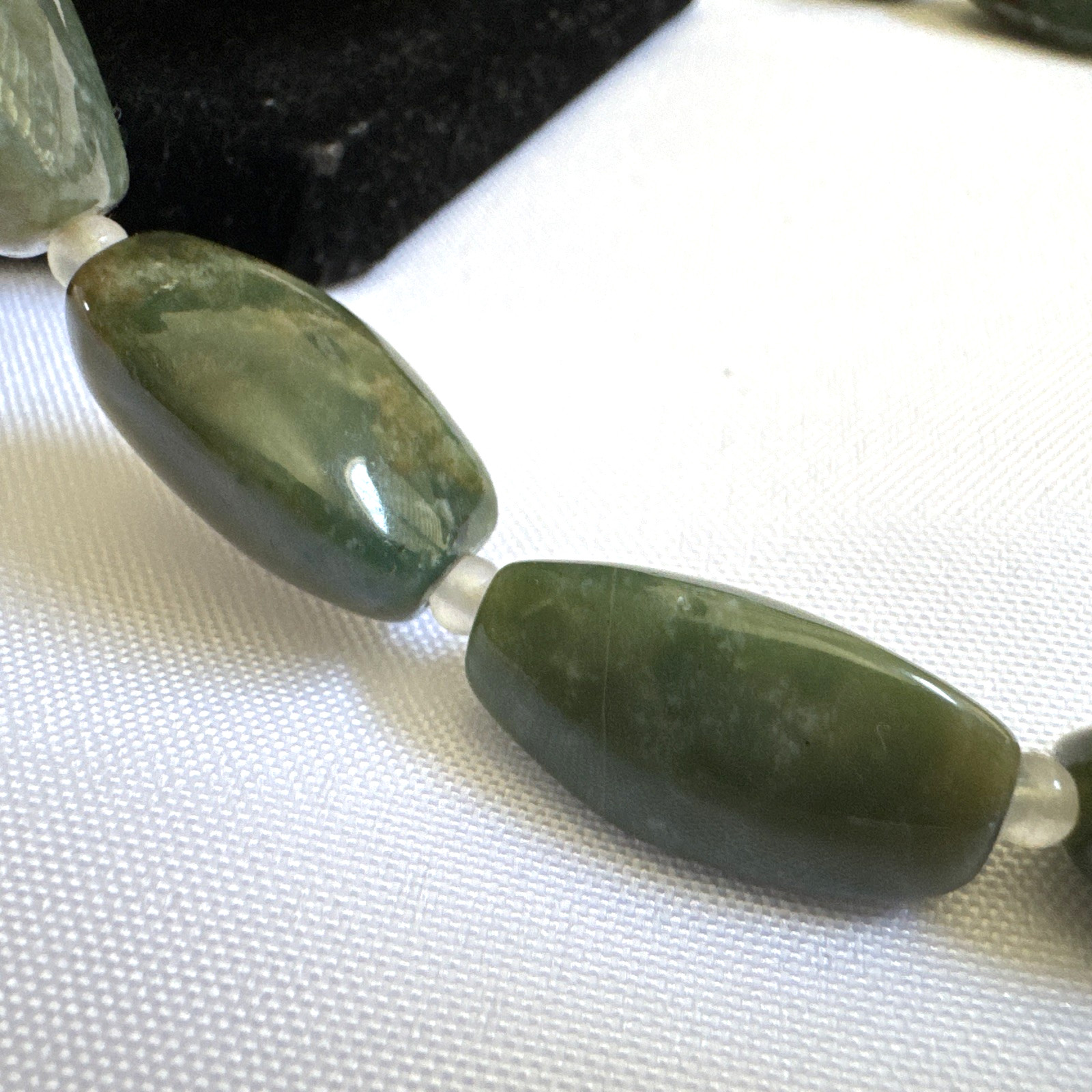 Vintage Chinese Export Natural Green Jade Graduated Bead Necklace 30″ Opera