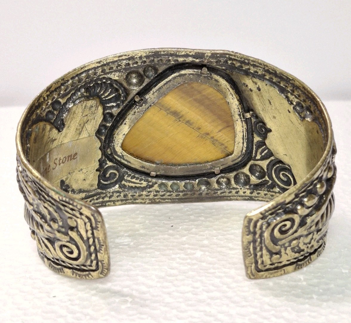 Vtg South Western Cuff Bracelet 2 Inch Stone Tiger’s Eye Floral Embossed Brass