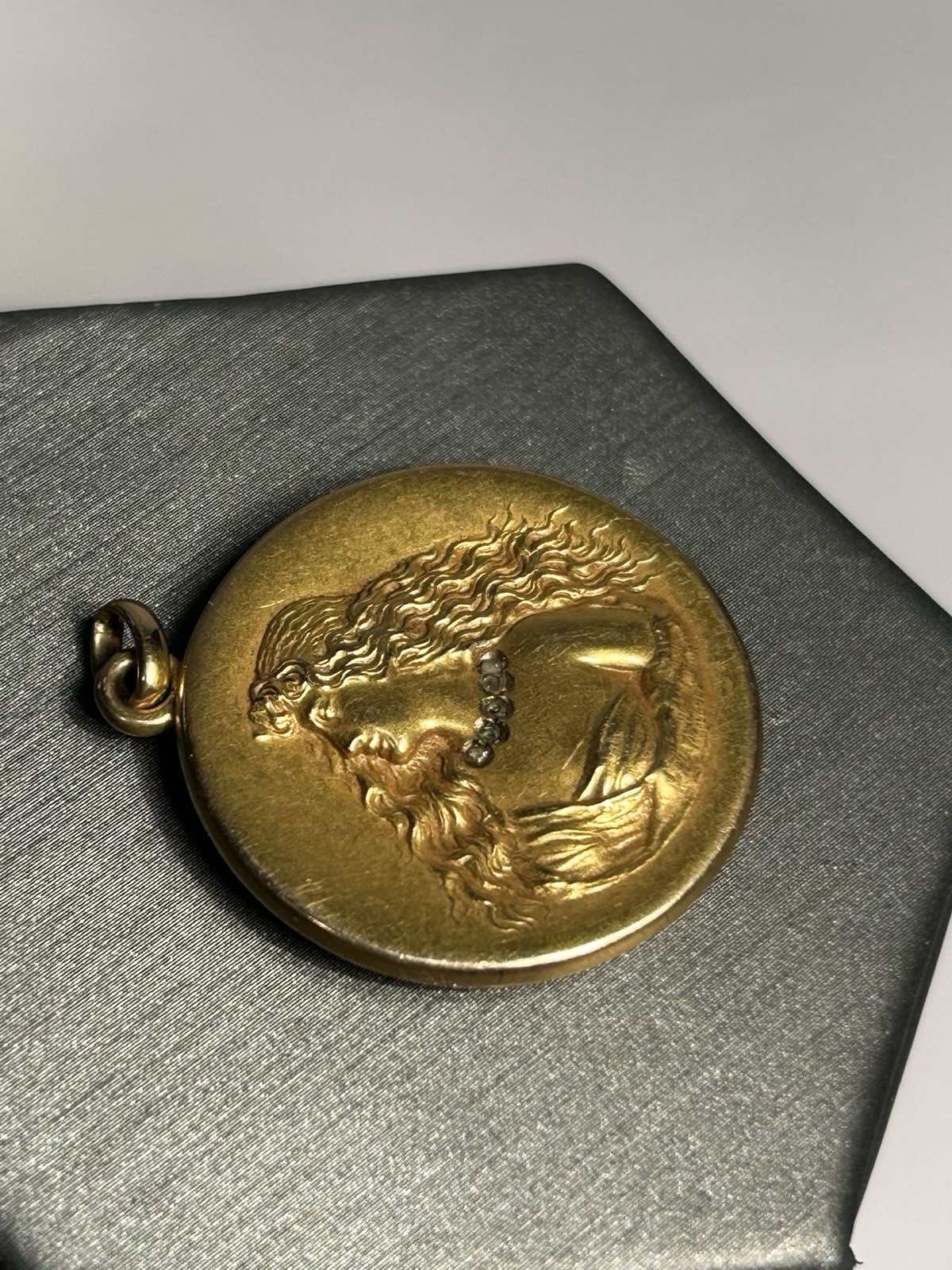 Vintage Art Nouveau Gold Filled Lady Portrait Round Locket Pendant