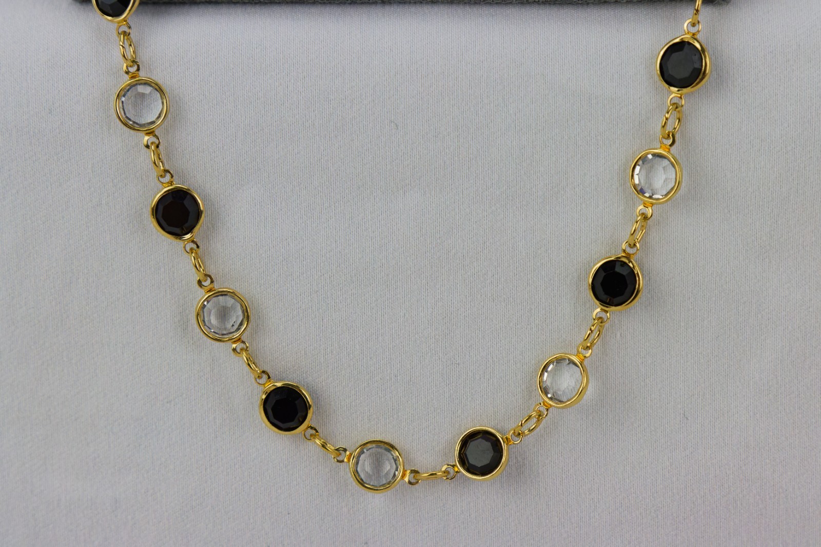 Austrian Crystal USA Open Bezel Link Necklace, Gold Tone, 34gr