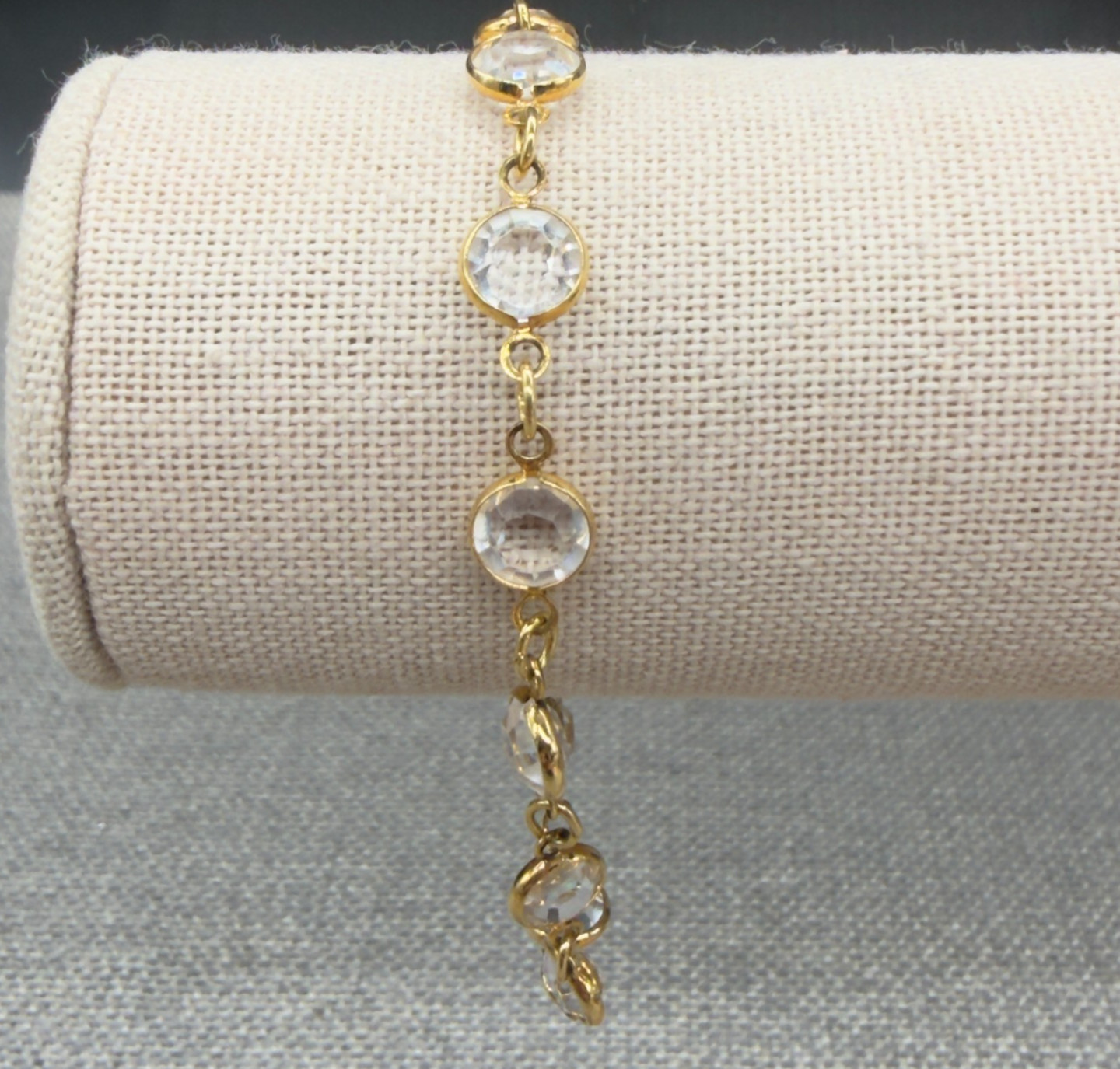 Vintage Swarovski Bracelet Crystal Station Bezel Set Gold Tone Chain Size 6.5