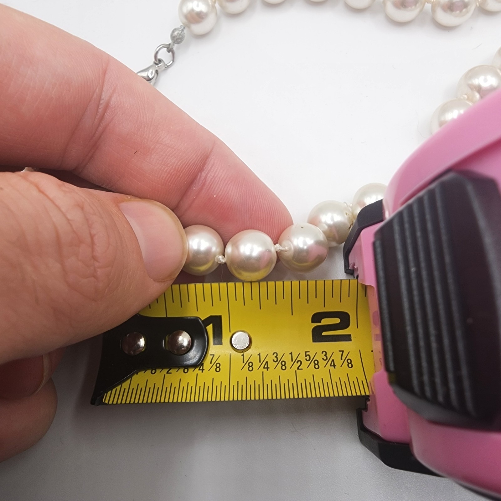 Vintage Faux Imitation White Pearls Beaded Silver Tone Necklace 20.5″