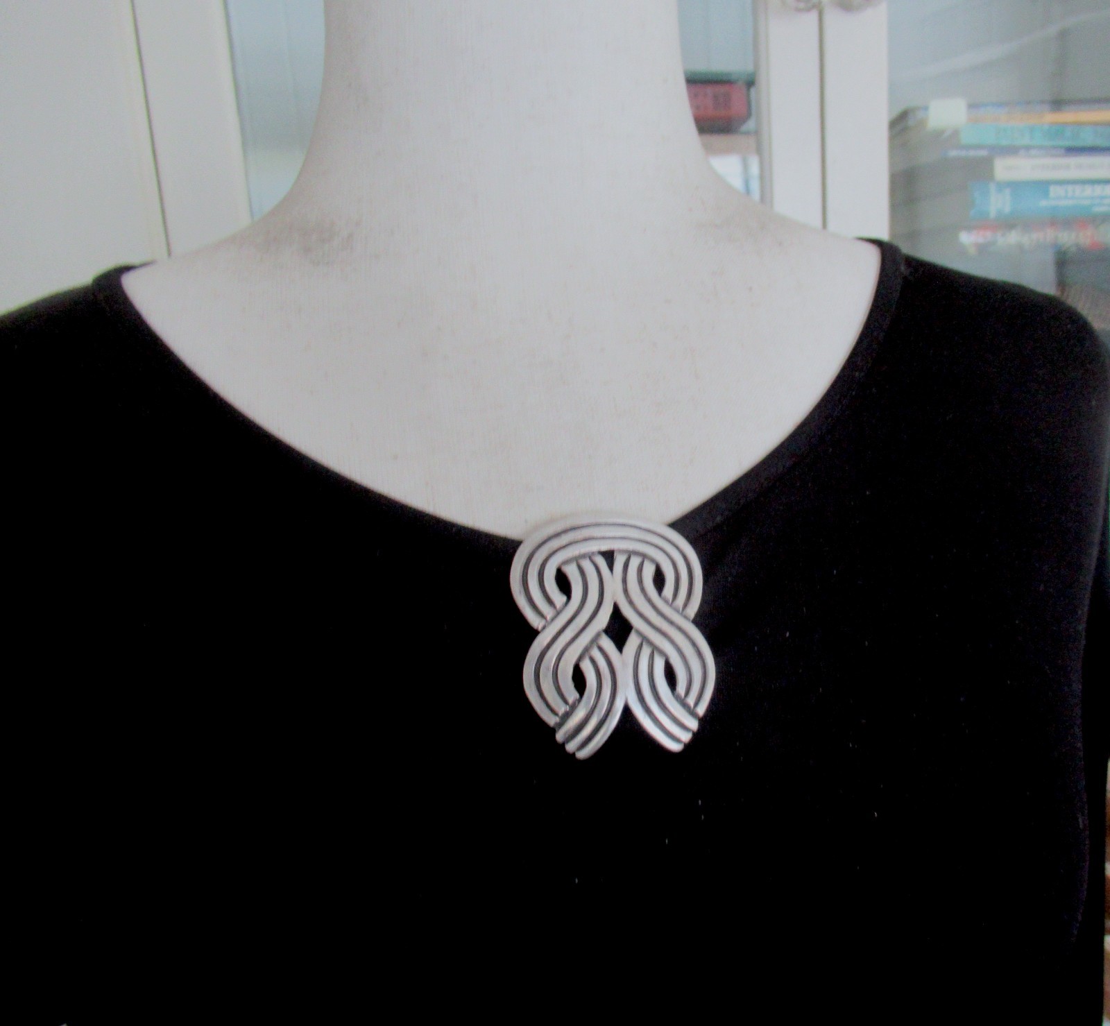 VINTAGE LOS CASTILLO MEXICO STERLING BROOCH PENDANT NECKLACE, 2.30″ PEND, 42 GRM