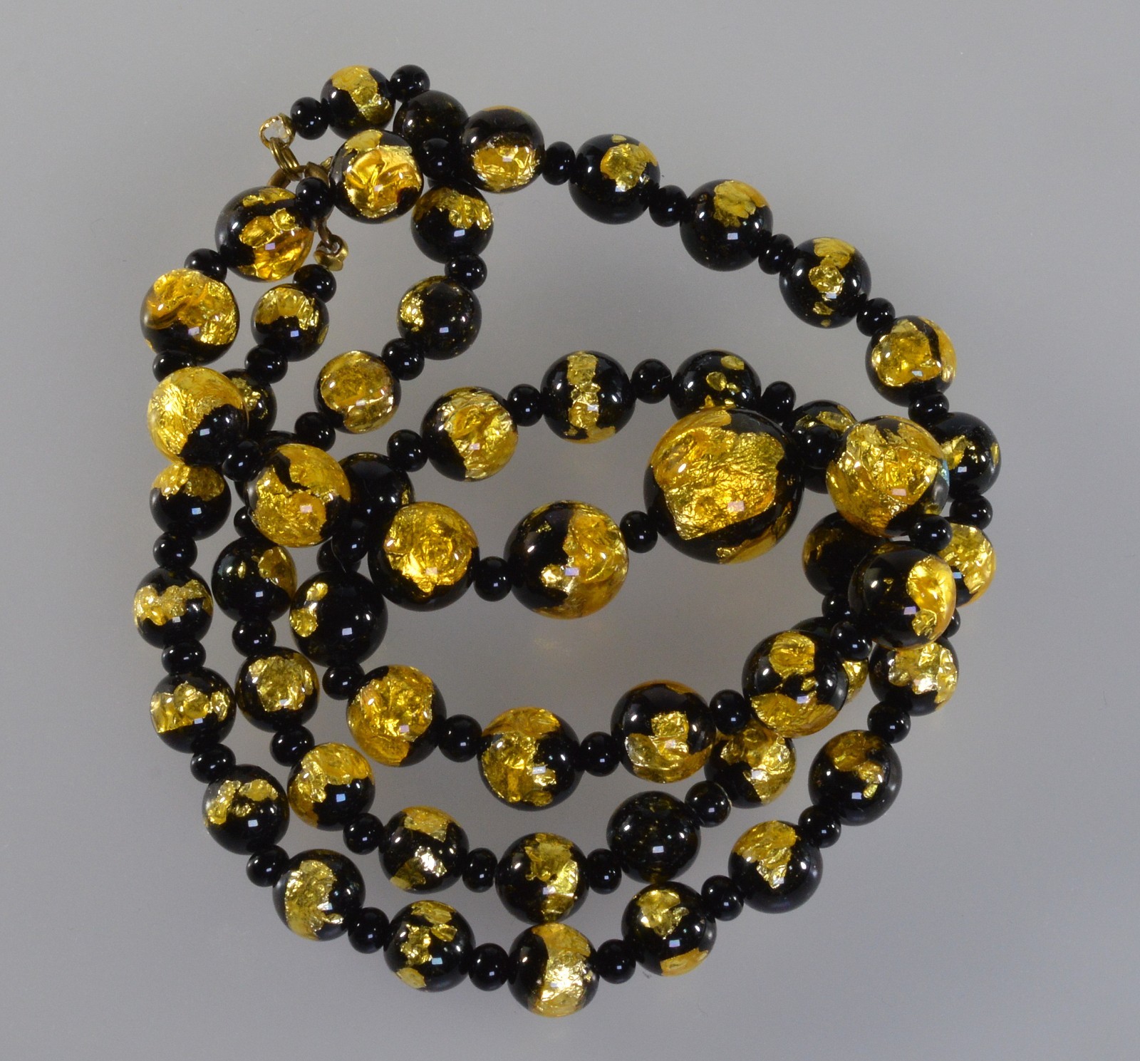 ART DECO BOHEMIAN CZECH GOLD FOILED GLASS BEAD NECKLACE C.1920
