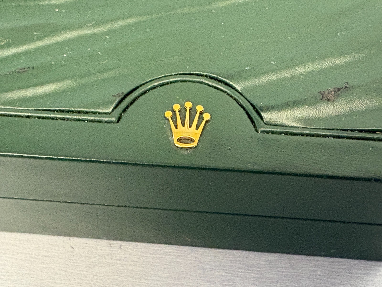 AUTHENTIC GREEN WAVE PATTERN ROLEX WRIST WATCH DISPLAY BOX- NICE!