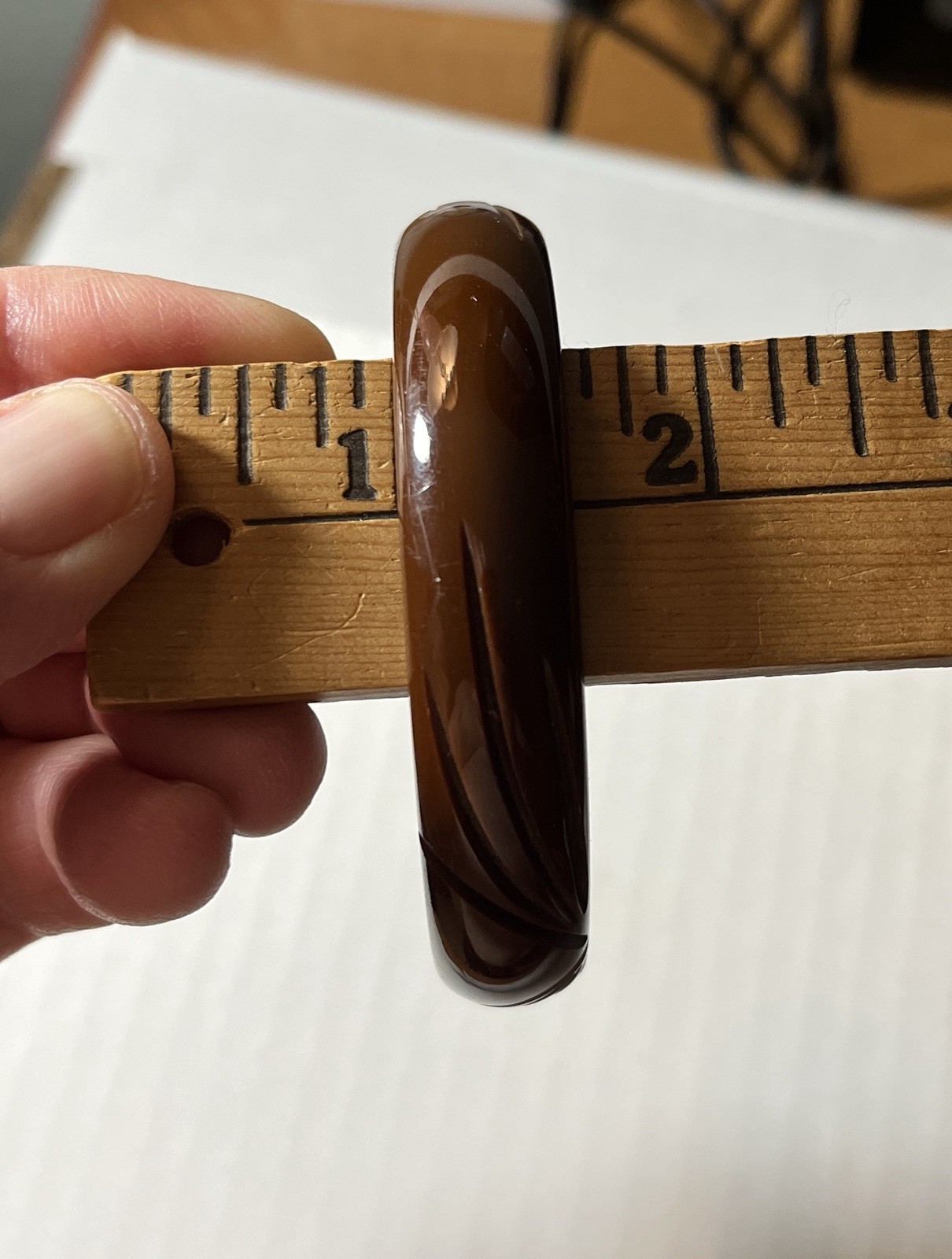 Vintage Chocolate Brown Carved Bakelite Bangle Bracelet 1/2 Inch Wide
