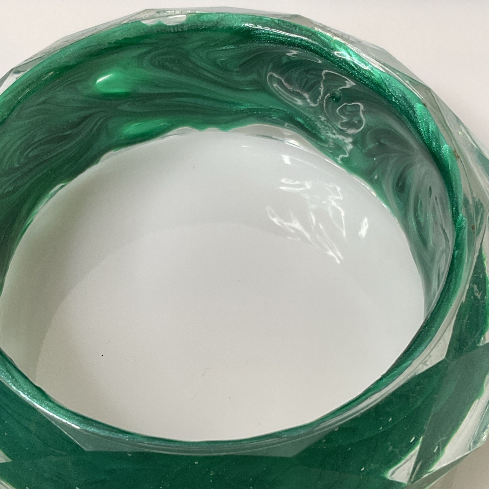 Vintage Acrylic Bangle Bracelet Swirled Green Faceted Molted Plastic Size 8
