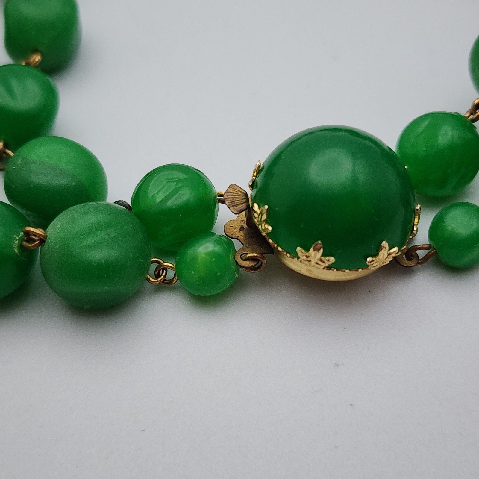 Vtg Green Austrian Crystal Molded Acrylic Bead Necklace 2 Strand 1950s Gold Tone
