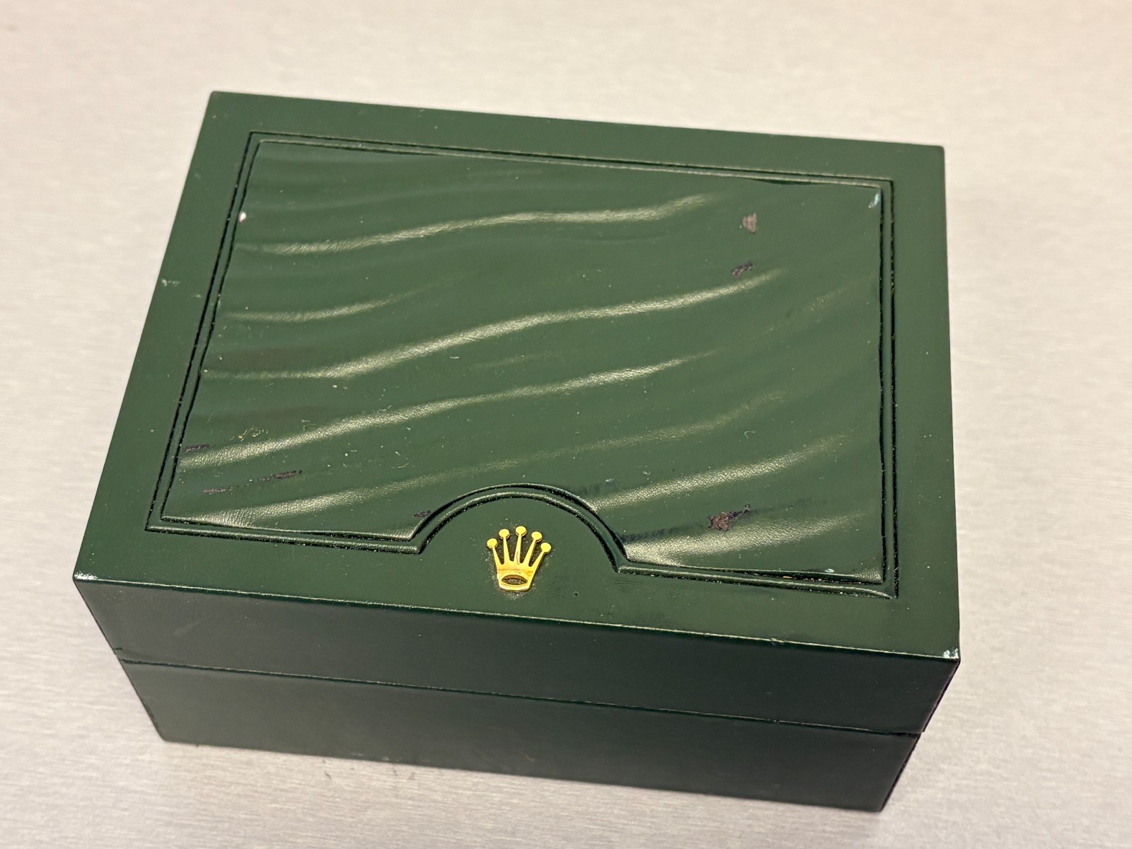 AUTHENTIC GREEN WAVE PATTERN ROLEX WRIST WATCH DISPLAY BOX- NICE!