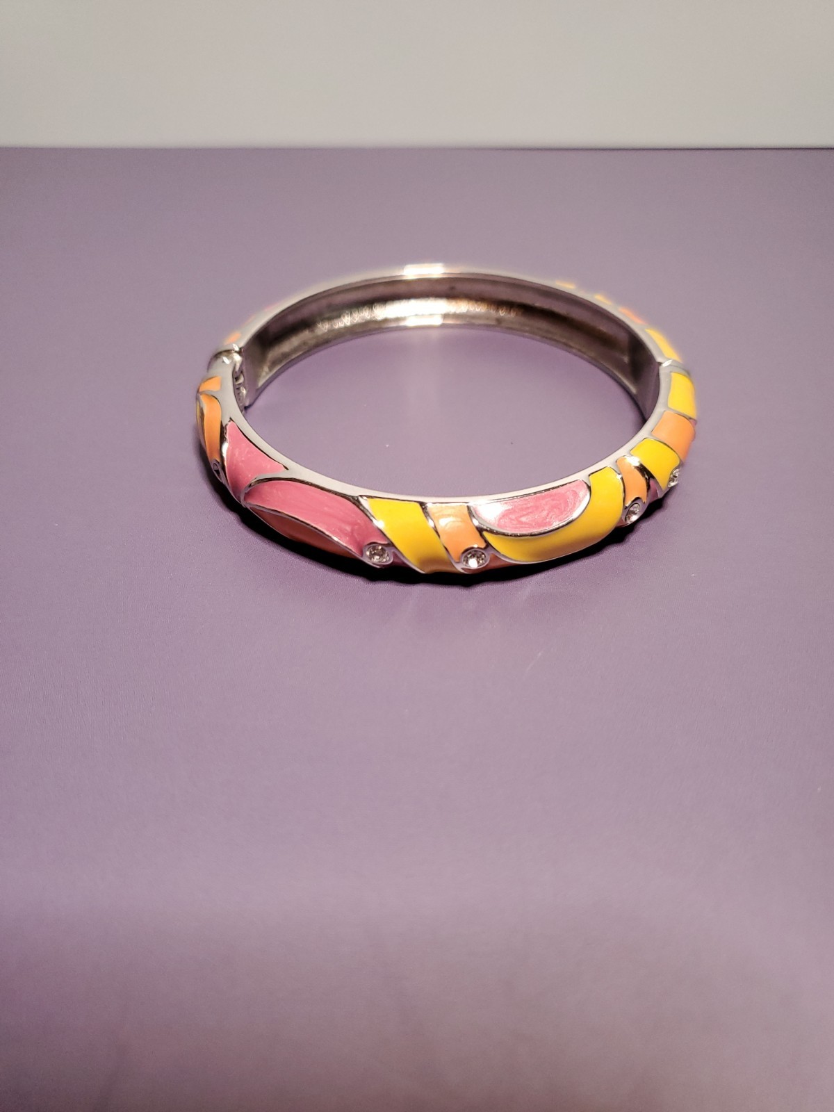 Vintage Cloisonné Hinged Style Enamel Bangle Bracelet
