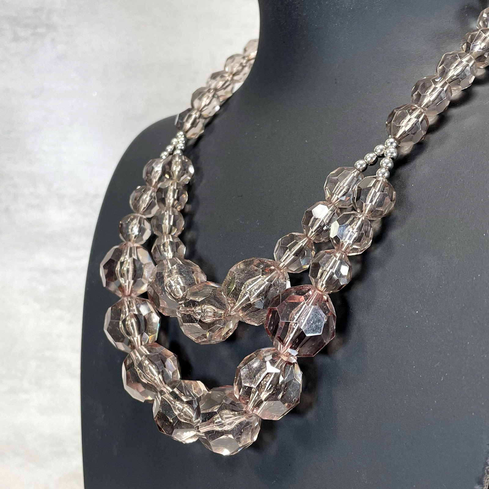 Vintage Double Strand Pale Champaign Color Graduated Faceted Beads Necklace 18″