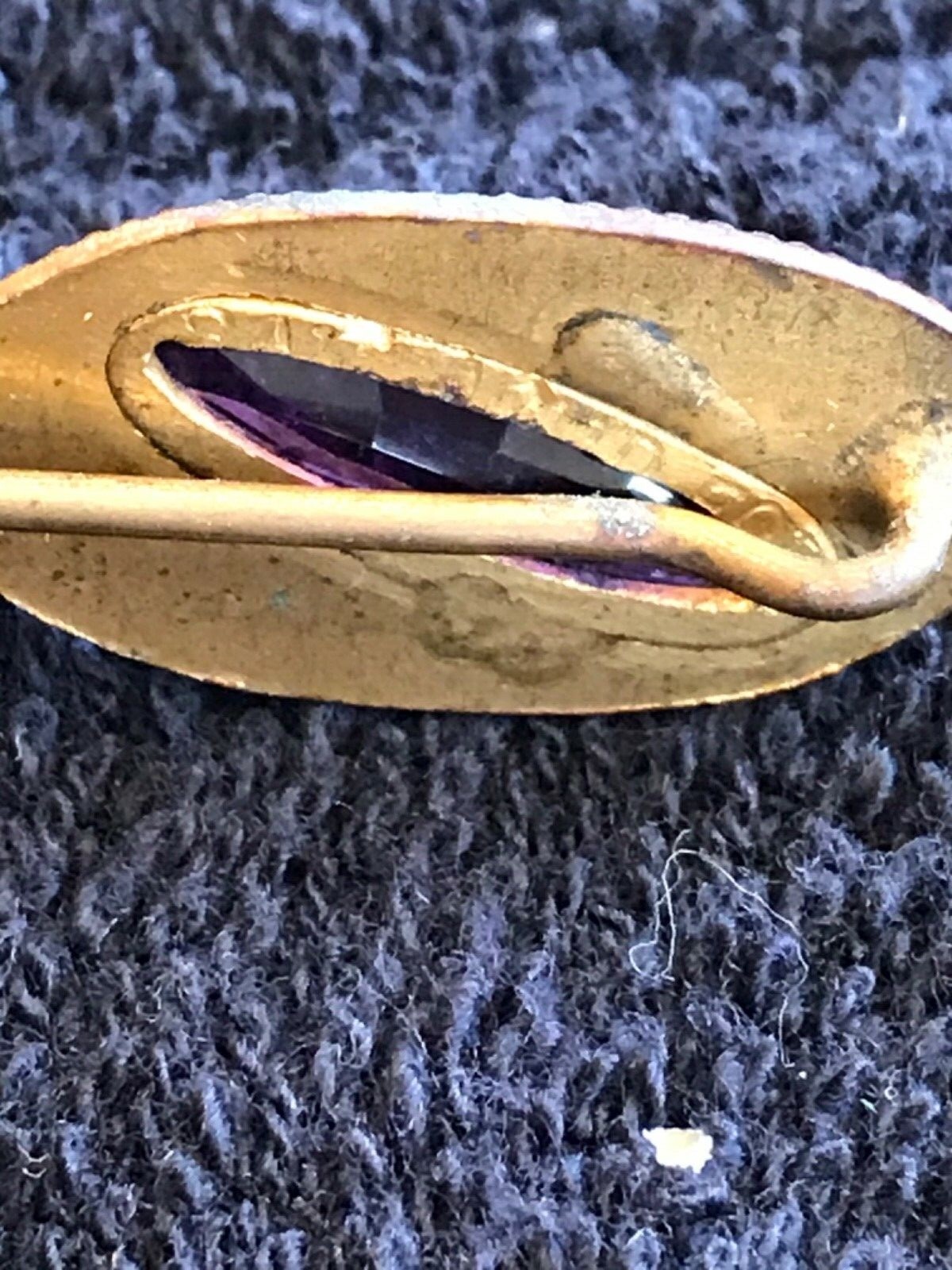 Vtg. lapel pin possible amethyst stone