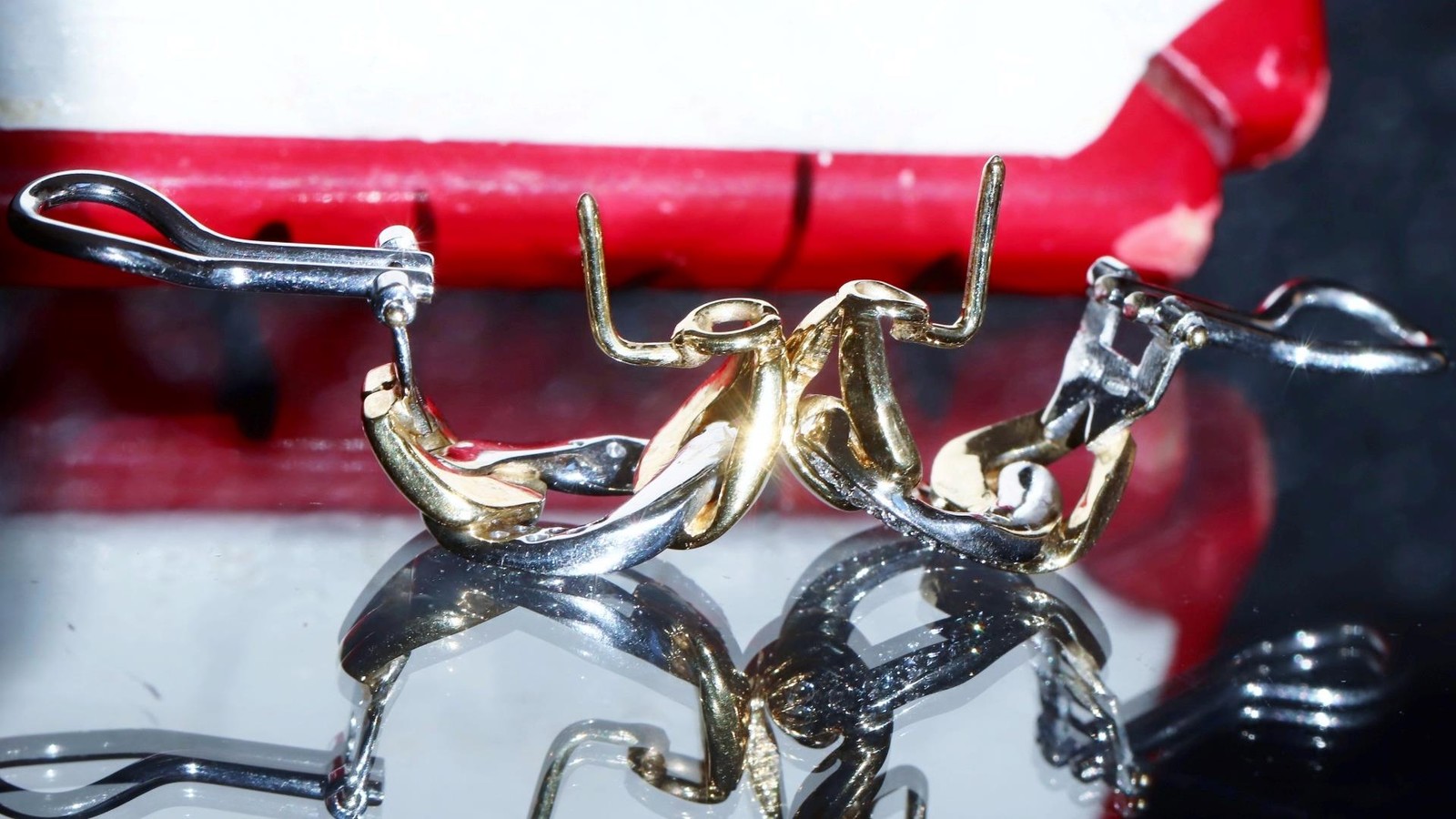 18k 750 multi tone gold earrings 0.35c natural diamond 0.72″ dangle 12.30g N3308
