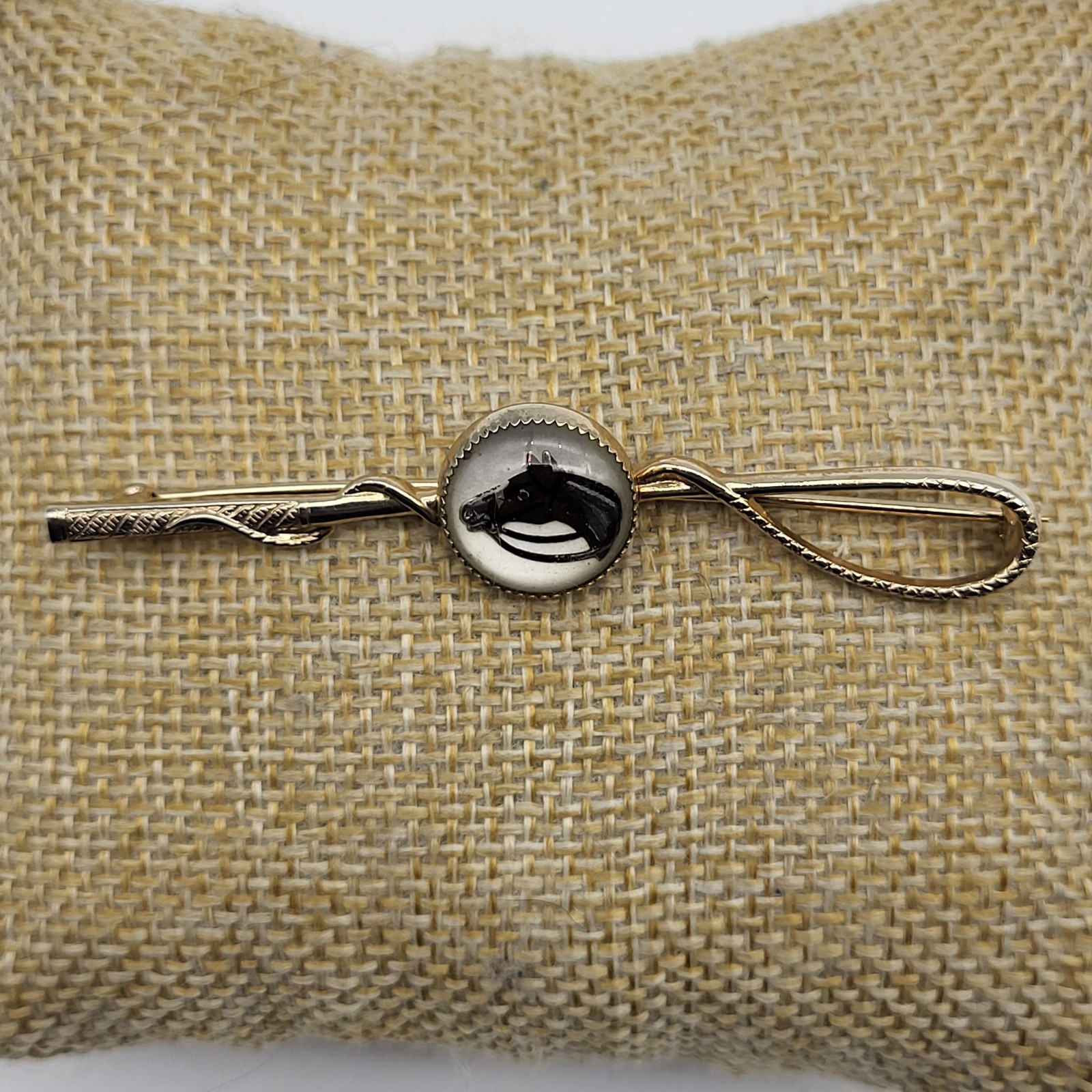 Lovely Essex crystal horse equestrian tie pin riding crop vintage reverse carved