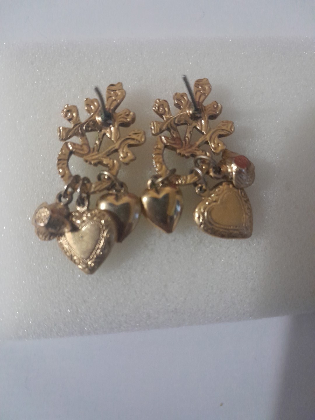 Vintage 1928 Pierced Earrings Goldtone Dangling Hearts And Flowers