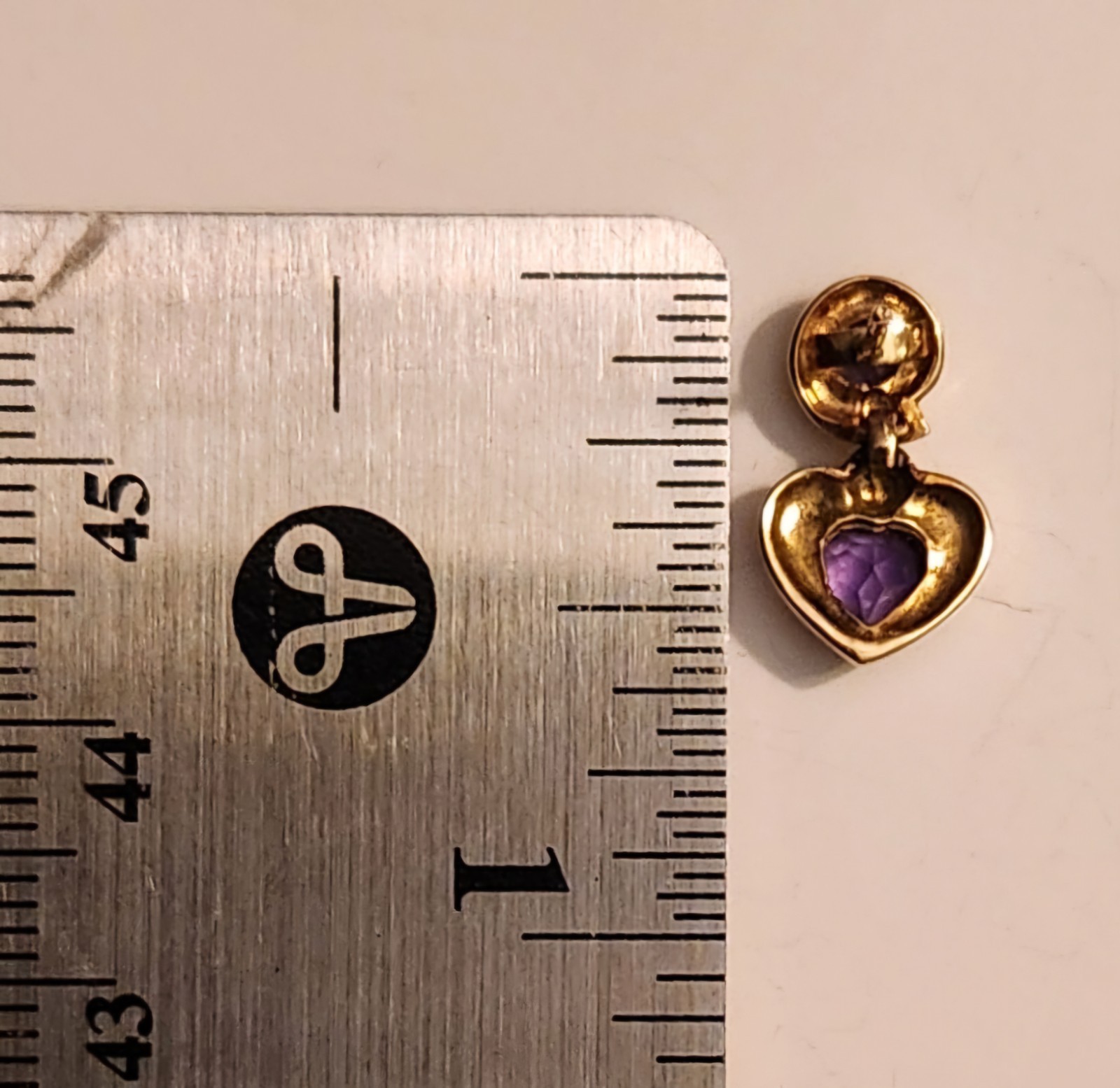 Vintage 14k Yellow Gold Drop Earrings – Heart & Round Bezel Set Amethyst Stones