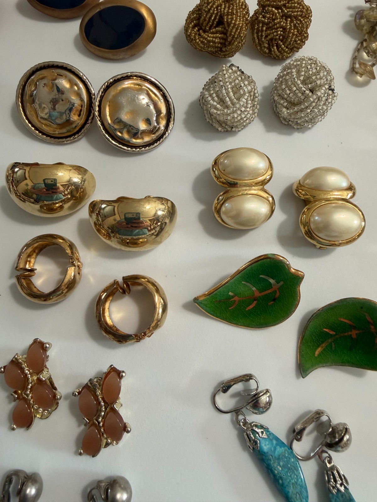 Lot of 35 Vintage Clip Earrings Resin Enamel Beaded Plastic Ceramic Shell Metal
