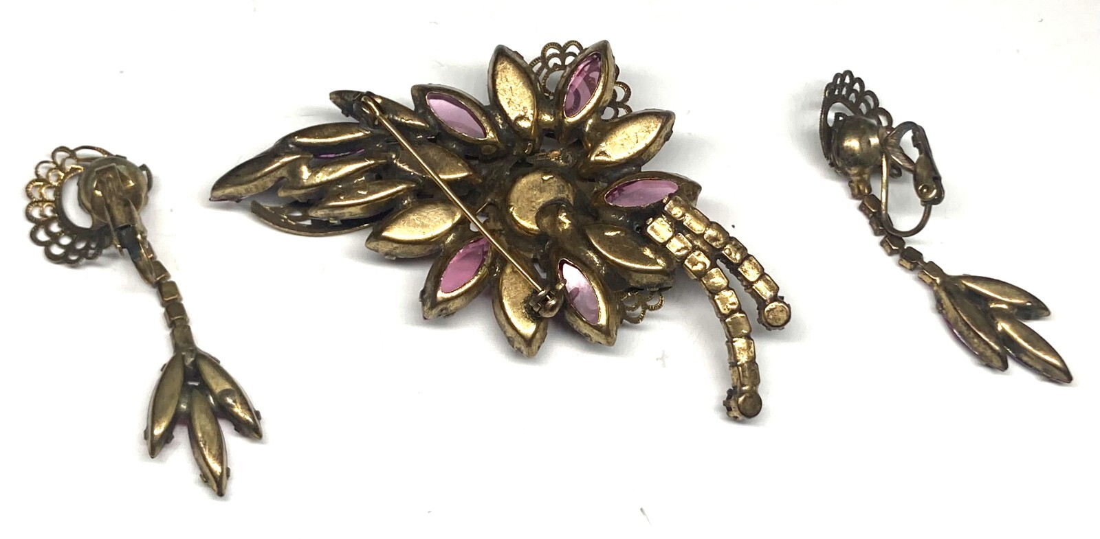 D & E Delizza & Elster Juliana Pink Fuchsia Red Rhinestone Earrings Pin Set