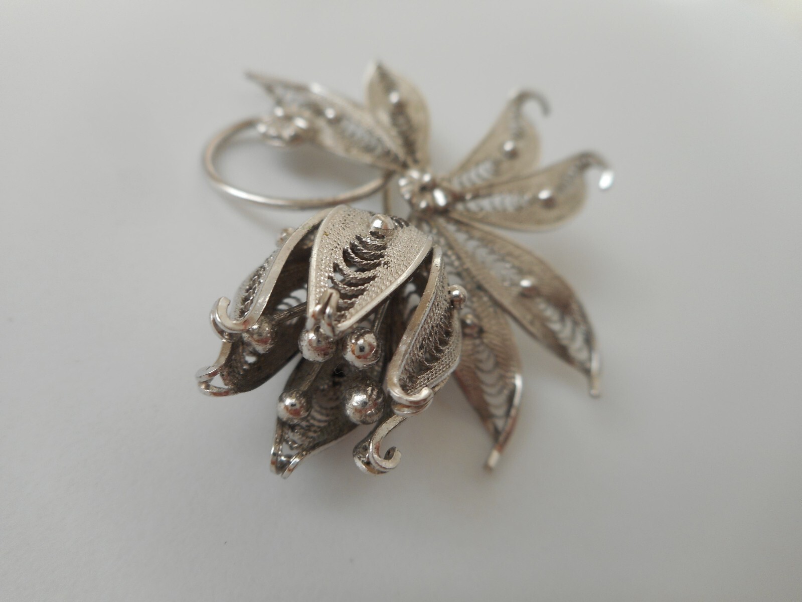 Alice Caviness Sterling Silver Filigree Flower Brooch Pin Approximately 2″