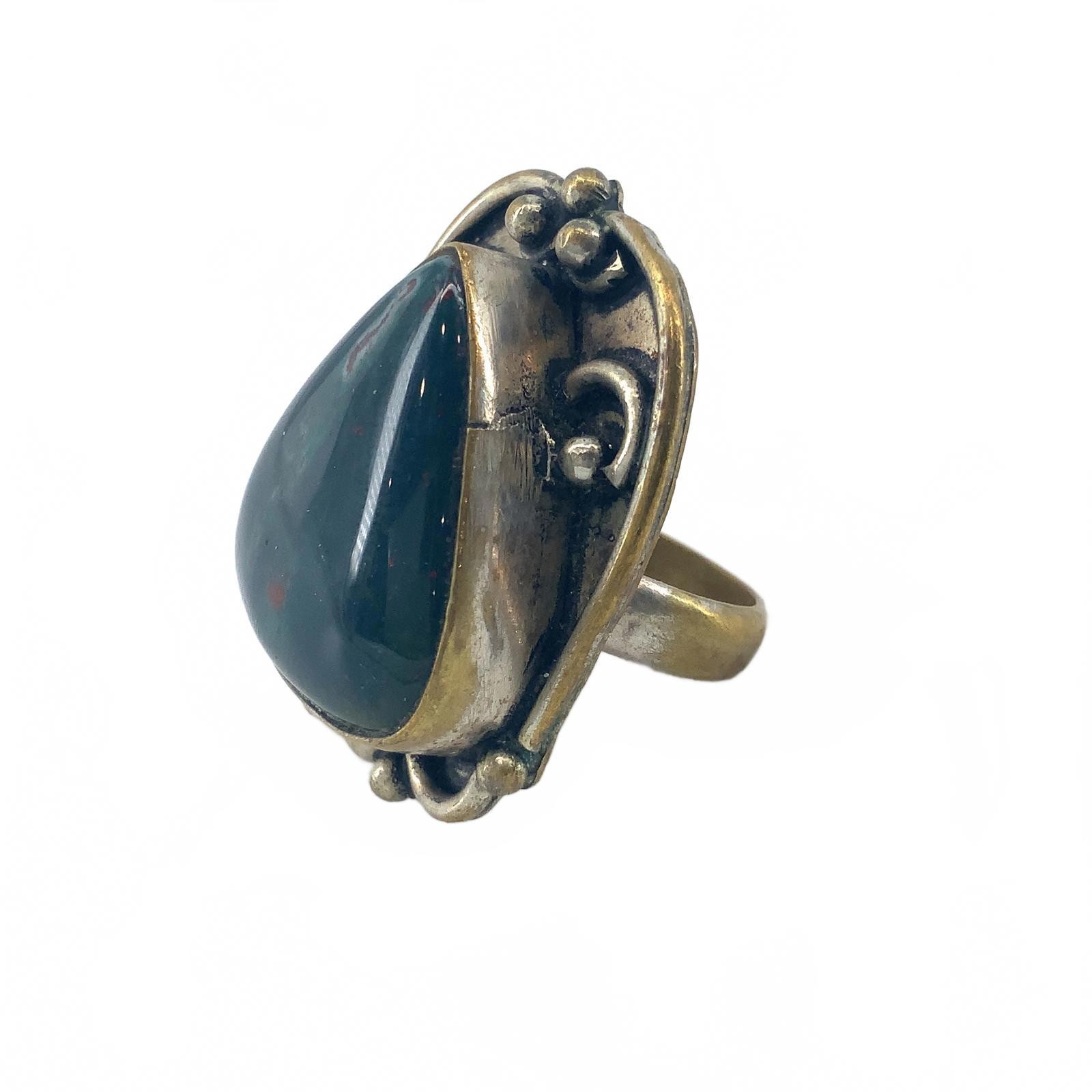 Vintage Bloodstone Glass Boho Arts Crafts Ring Silver Tone Size 55