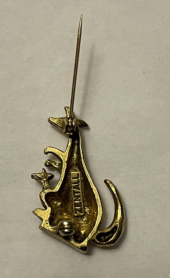 Vintage Zentall Signed Antique Gold Tone Kangaroo Pin Brooch 0.78” W By 1.27” H