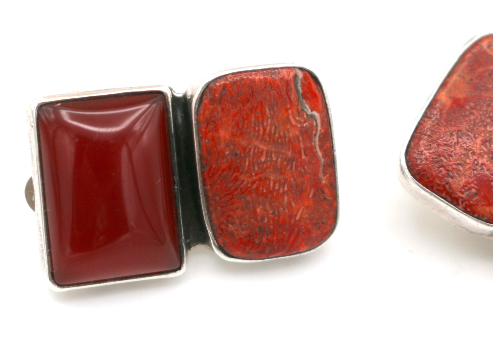 Vintage AMY KAHN RUSSELL AKR Sterling Silver Red Carnelian Sea Bamboo Earrings