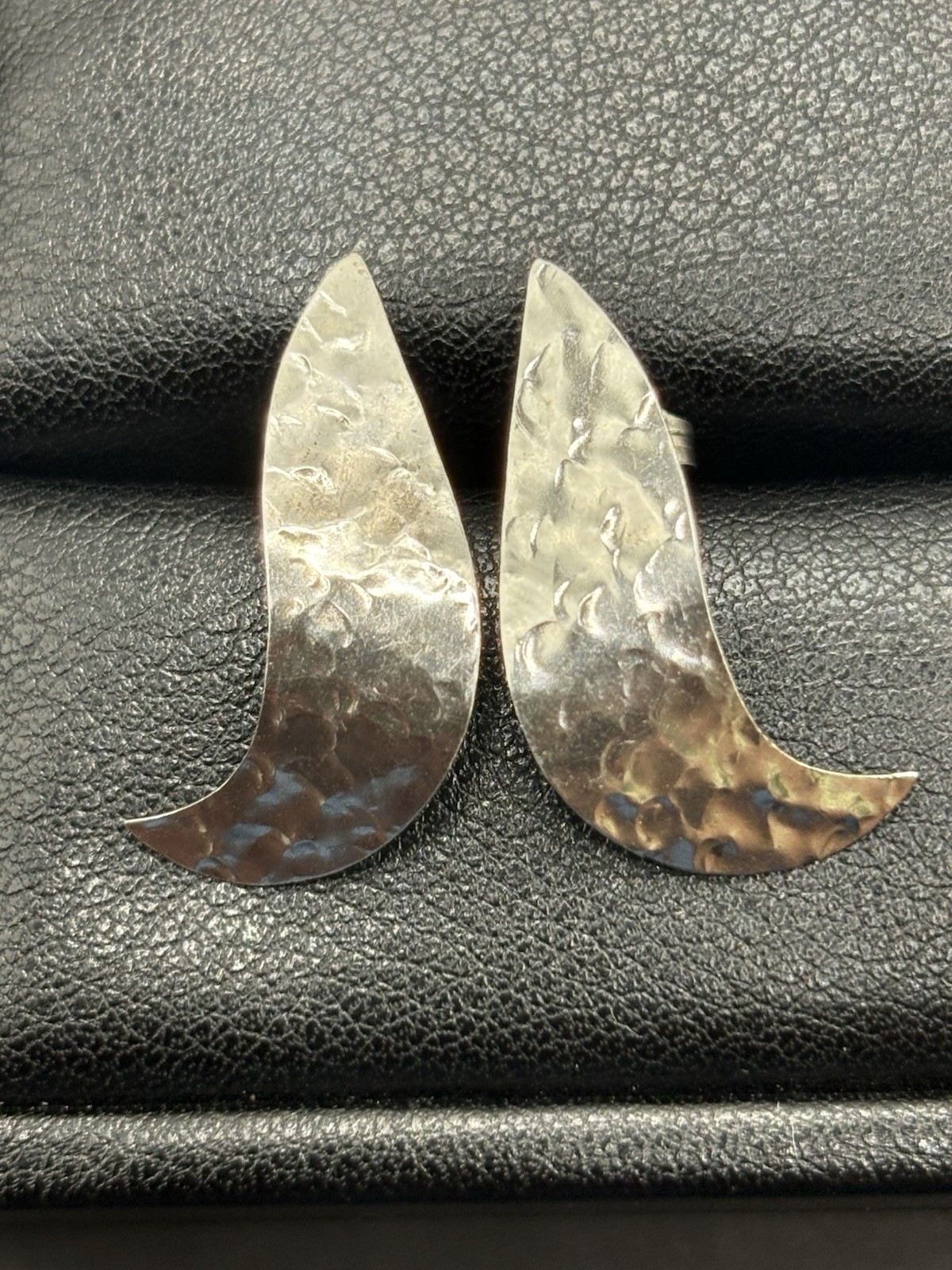 Vintage Sterling Silver Hammered Dangle Twist Earrings 925 F23