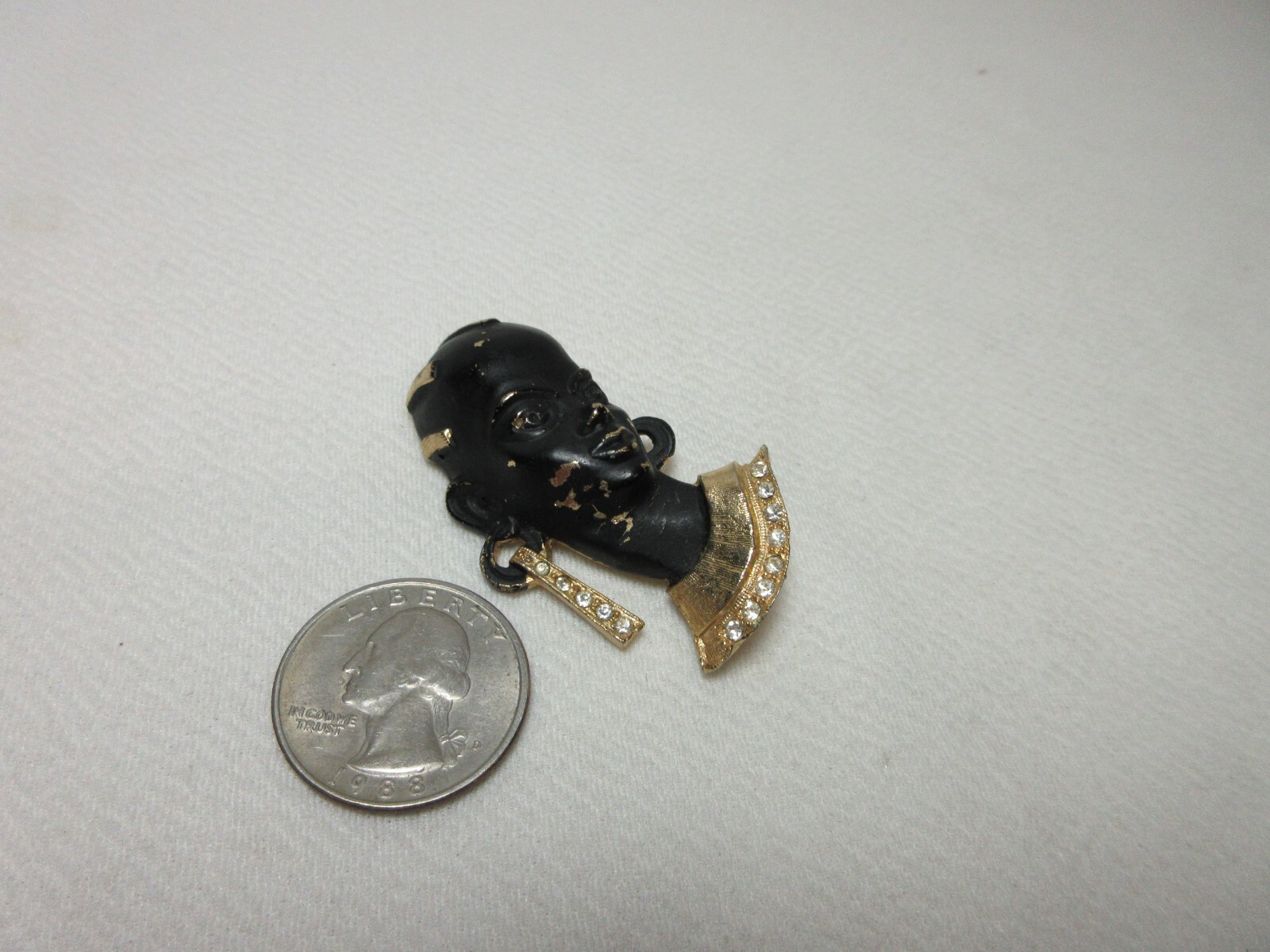 VINTAGE LADY BROOCH PIN GOLD TONE WITH ENAMEL & RHINESTONES RARE #53