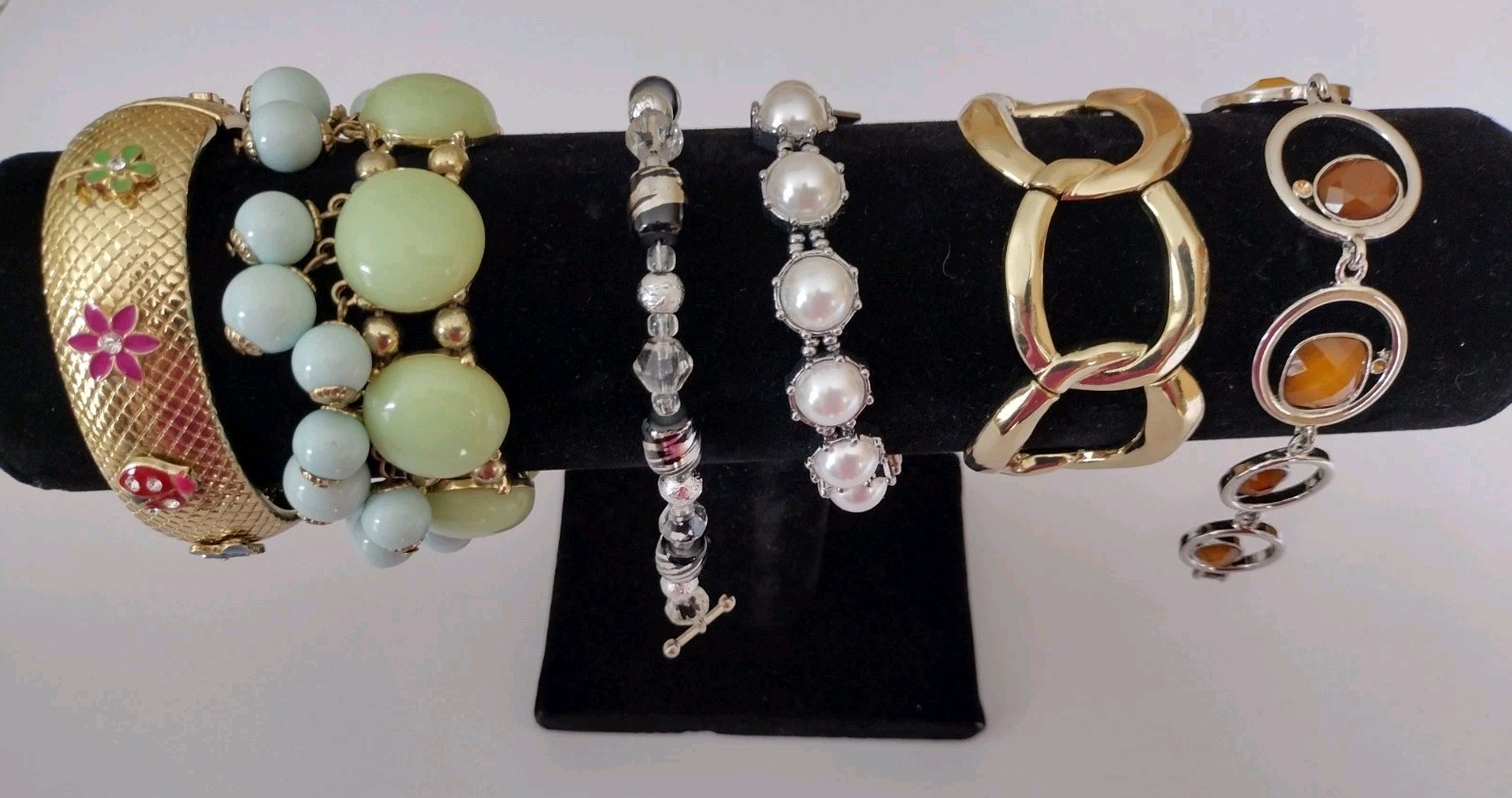 Vintage Lot of 6 Bracelets Dangling Beads Gold Tone 1 Signed Lia Sophia Wearable