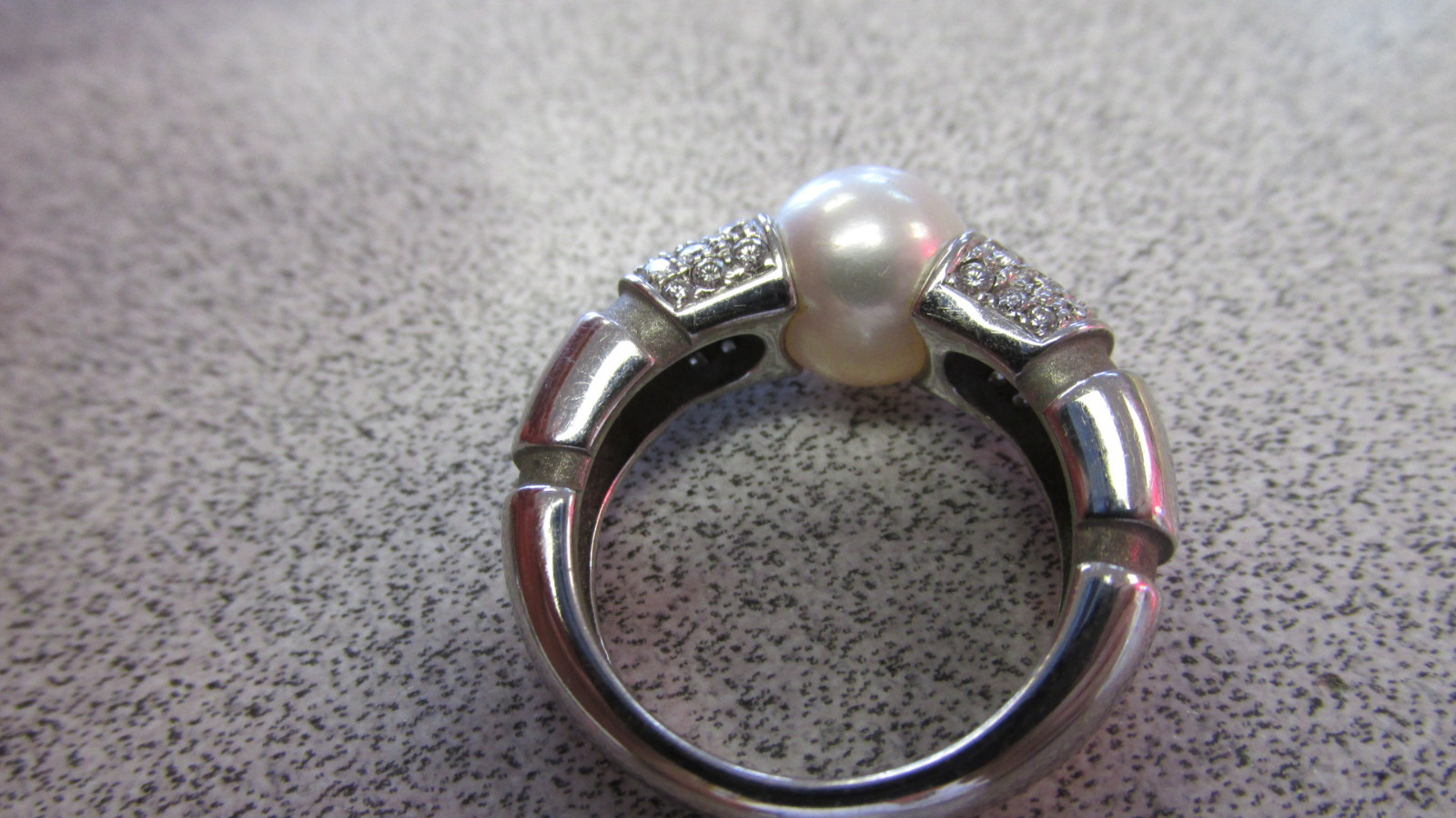 Mauboussin Tension Set Pearl & Diamond Ring 18k White Gold size 6 Make Offer