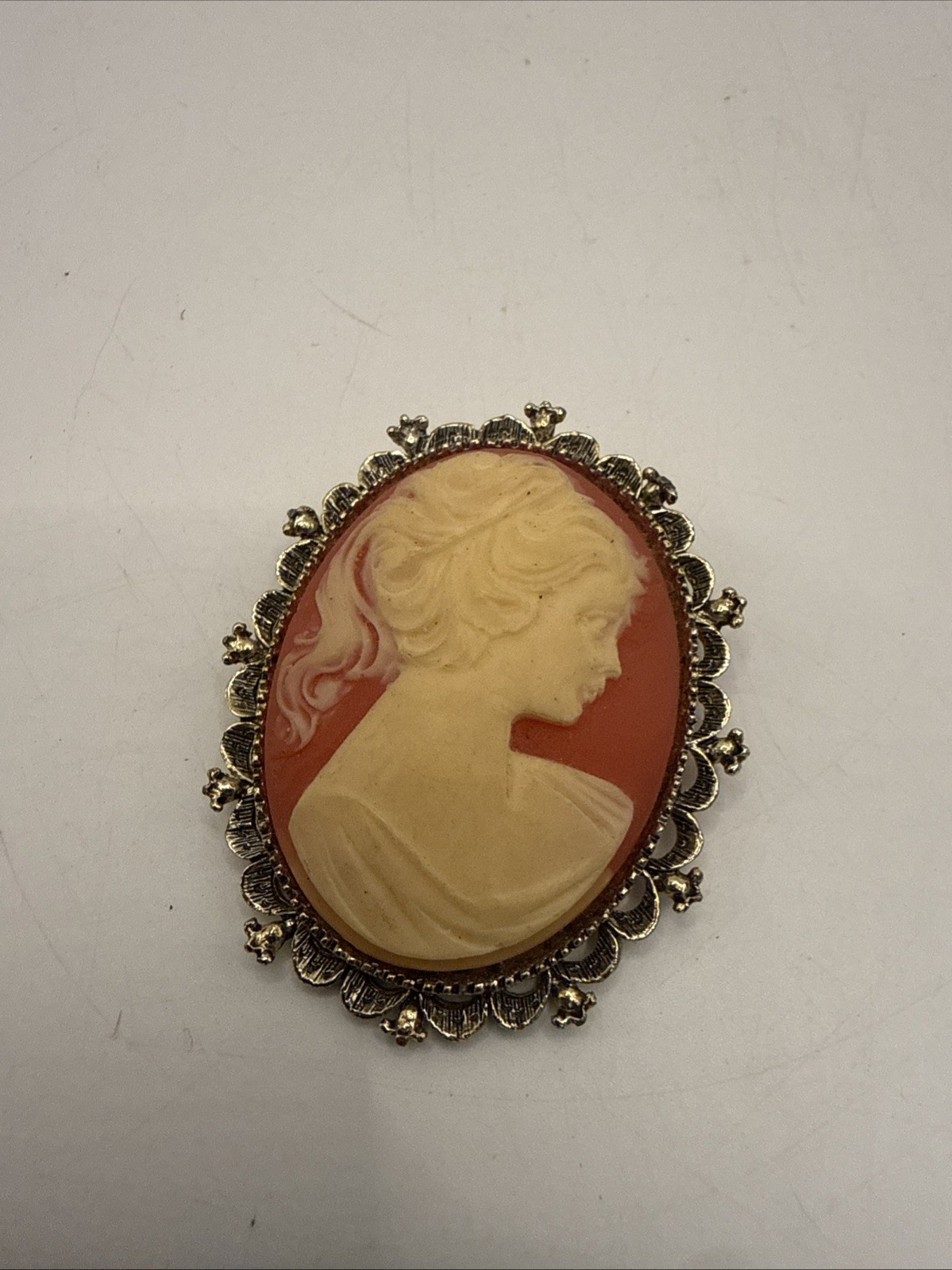Vintage Gold Tone Cameo Woman Brooch Pin Cream Lady on Orange Back Signed Gerrys