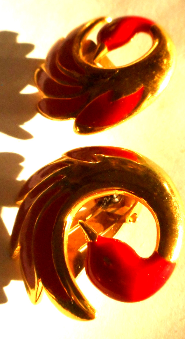 Vintage Orena Paris Red Enamel Gold Tone Swan Clip On Earrings 1″