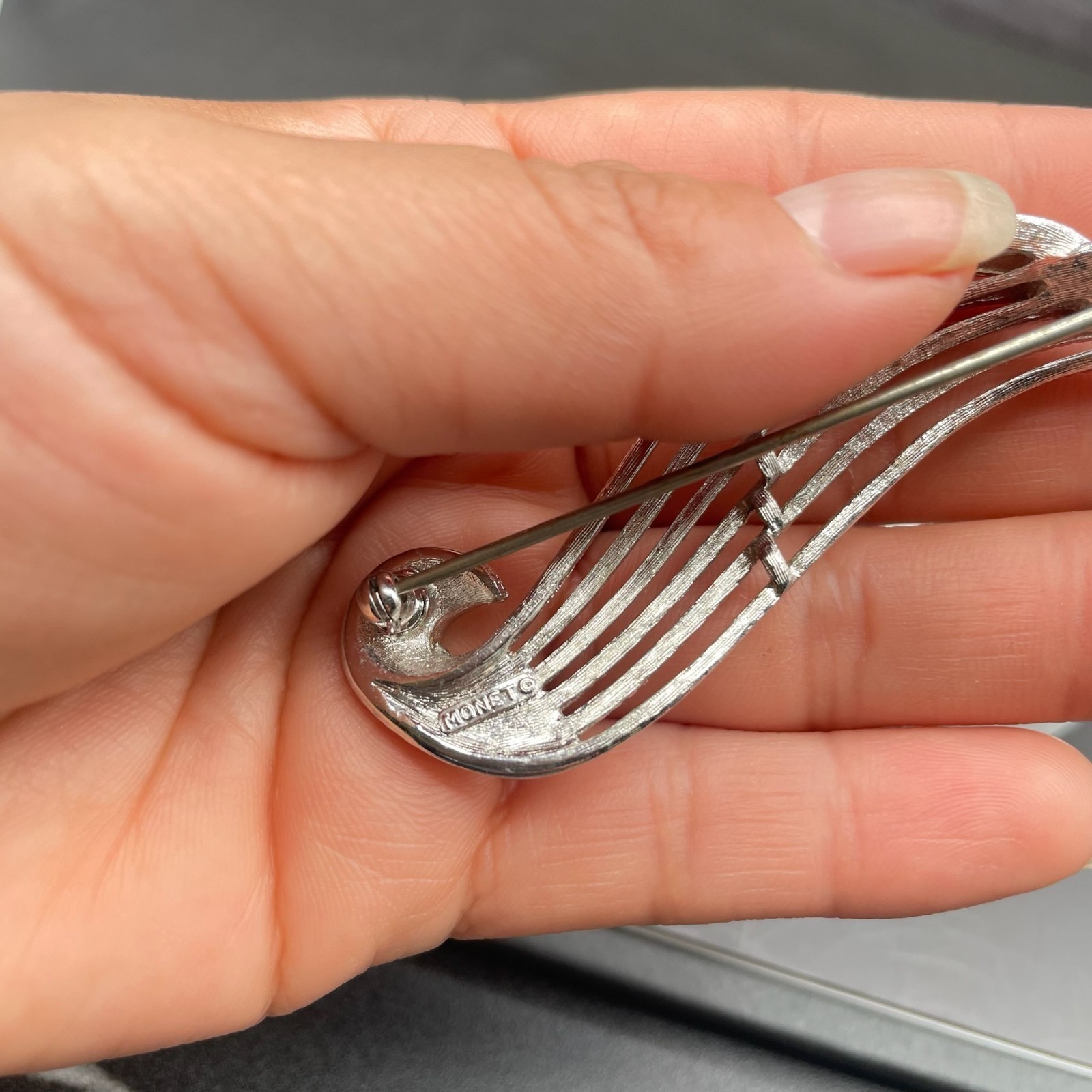 Swirl Brooch Silver Tone Ribbon Textured Layered Vintage Geometric