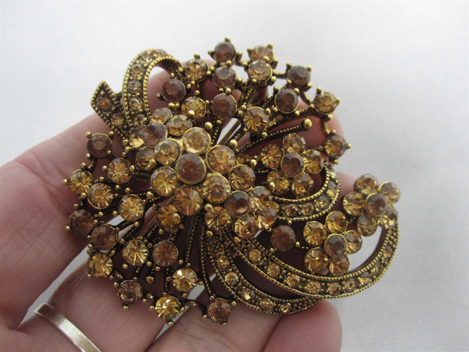 VINTAGE RHINESTONE FLORAL CLUSTER BROOCH PIN 2 1/4″